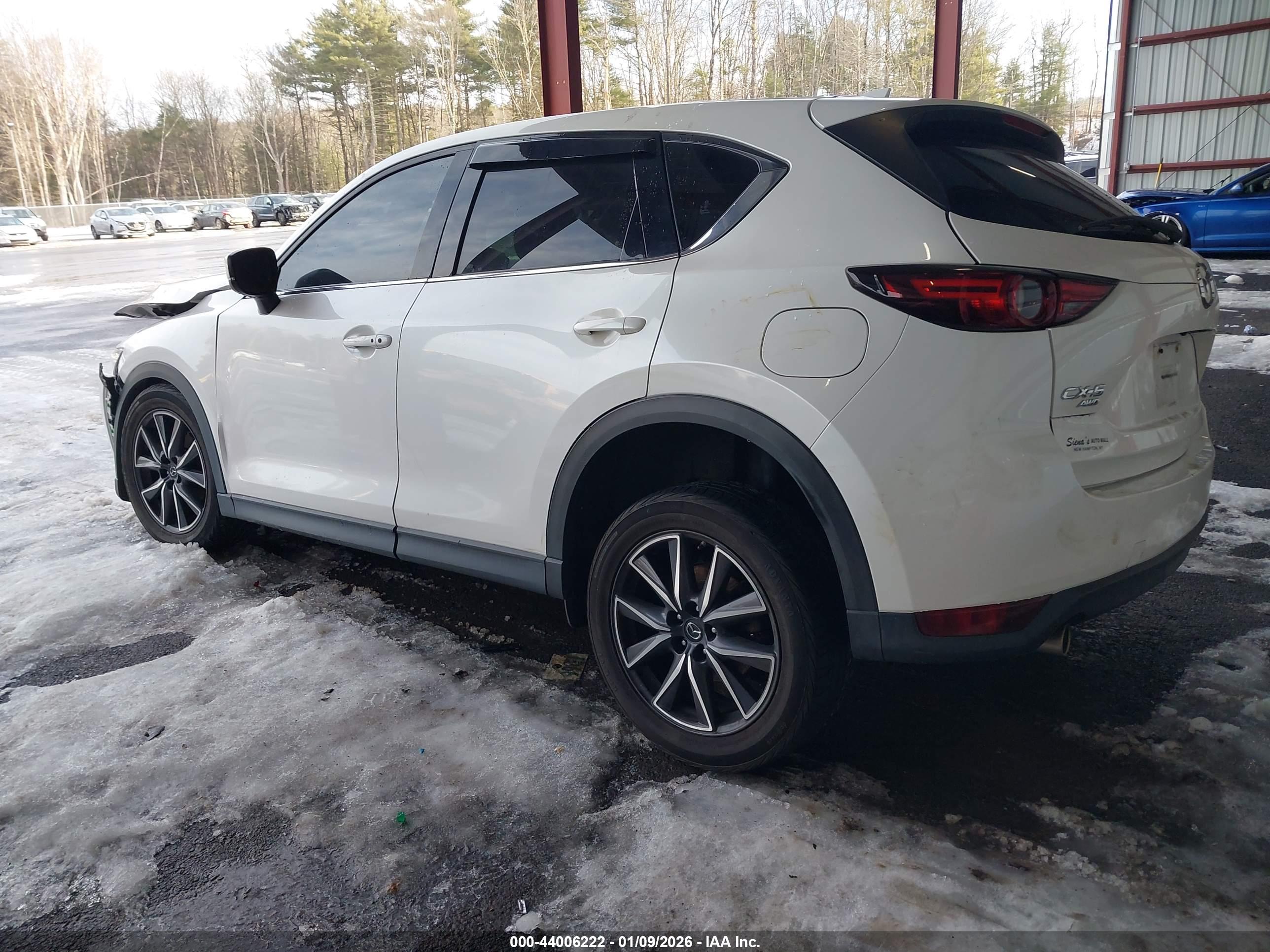 MAZDA CX-5 image 3
