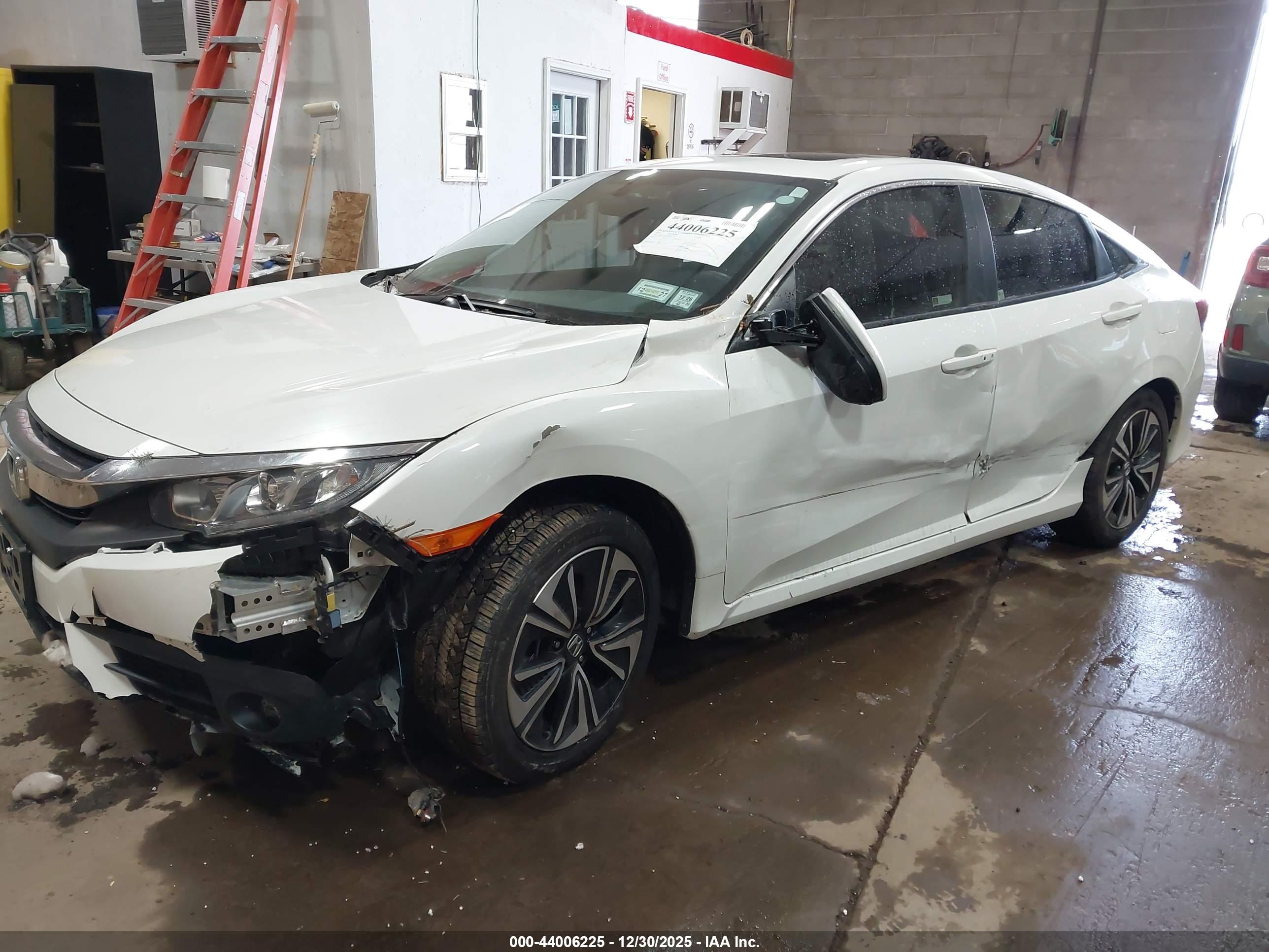 HONDA CIVIC image 2