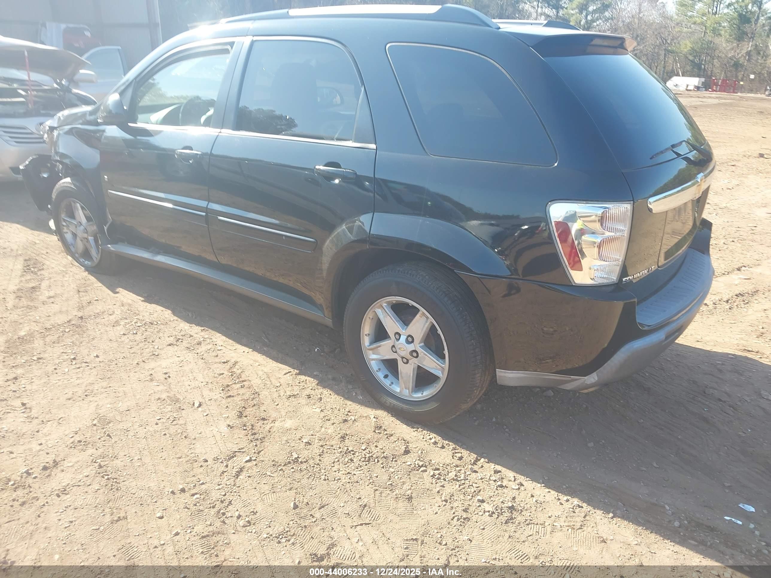 CHEVROLET EQUINOX image 3