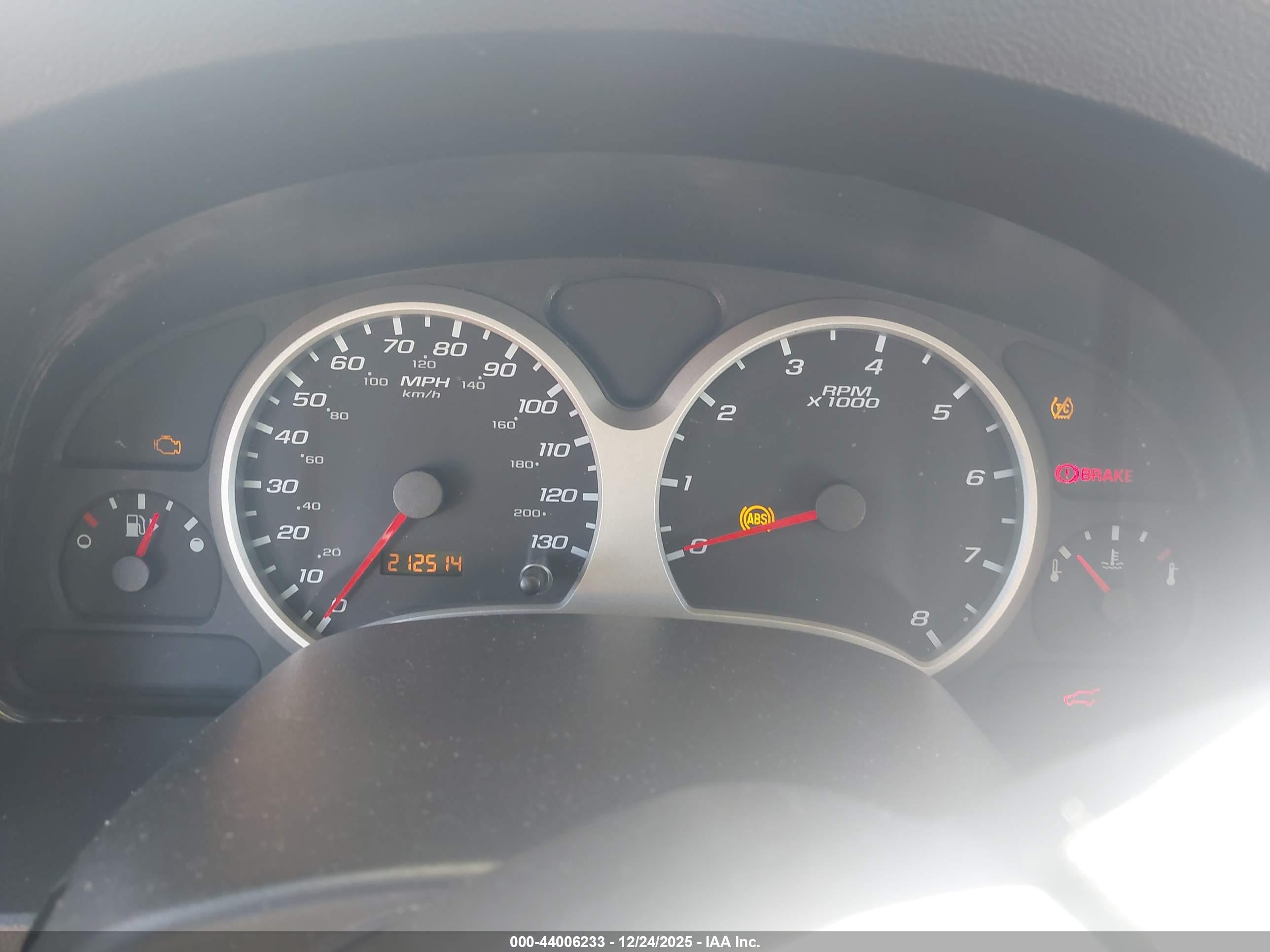 CHEVROLET EQUINOX image 7