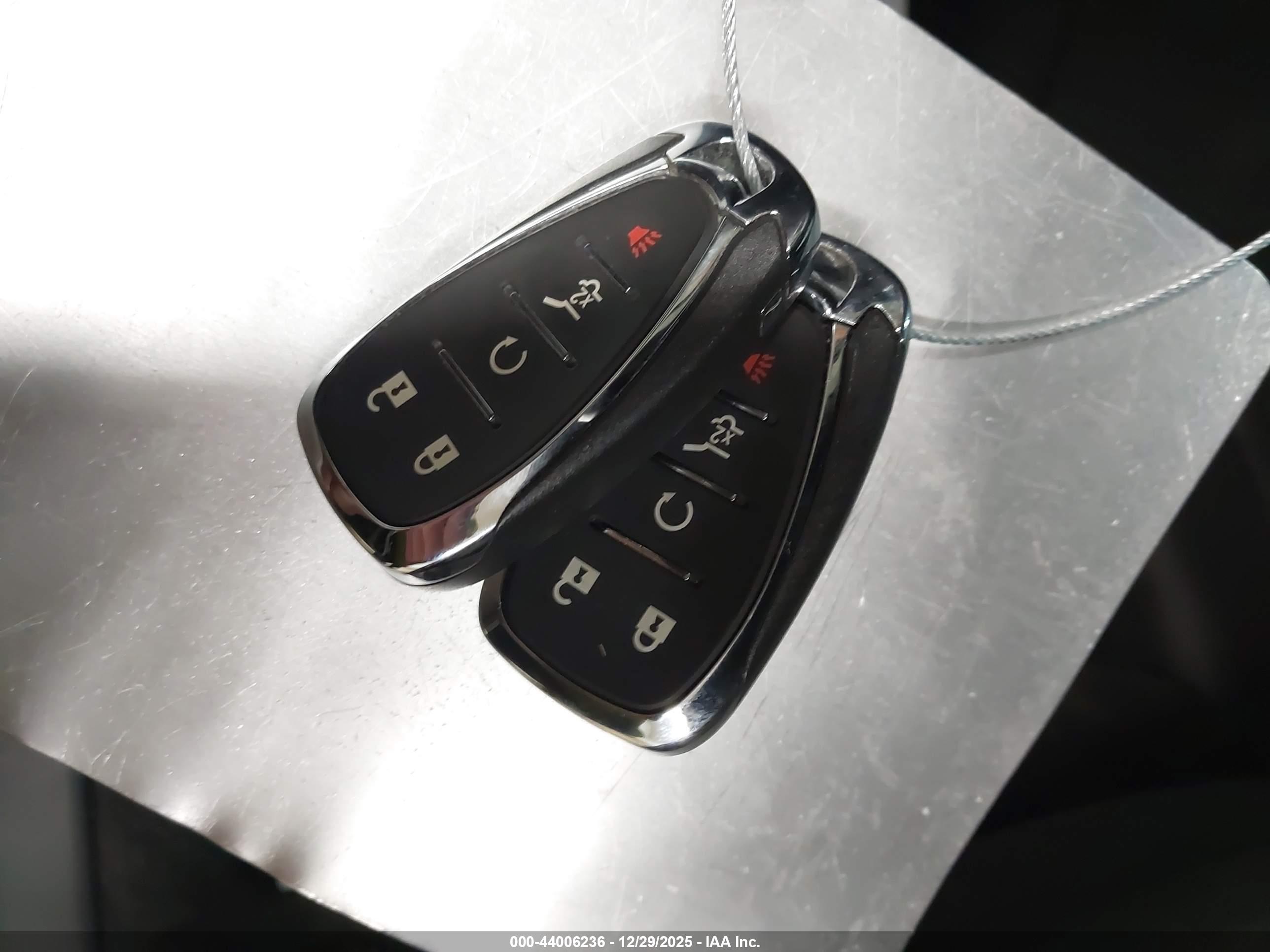 CHEVROLET EQUINOX image 11
