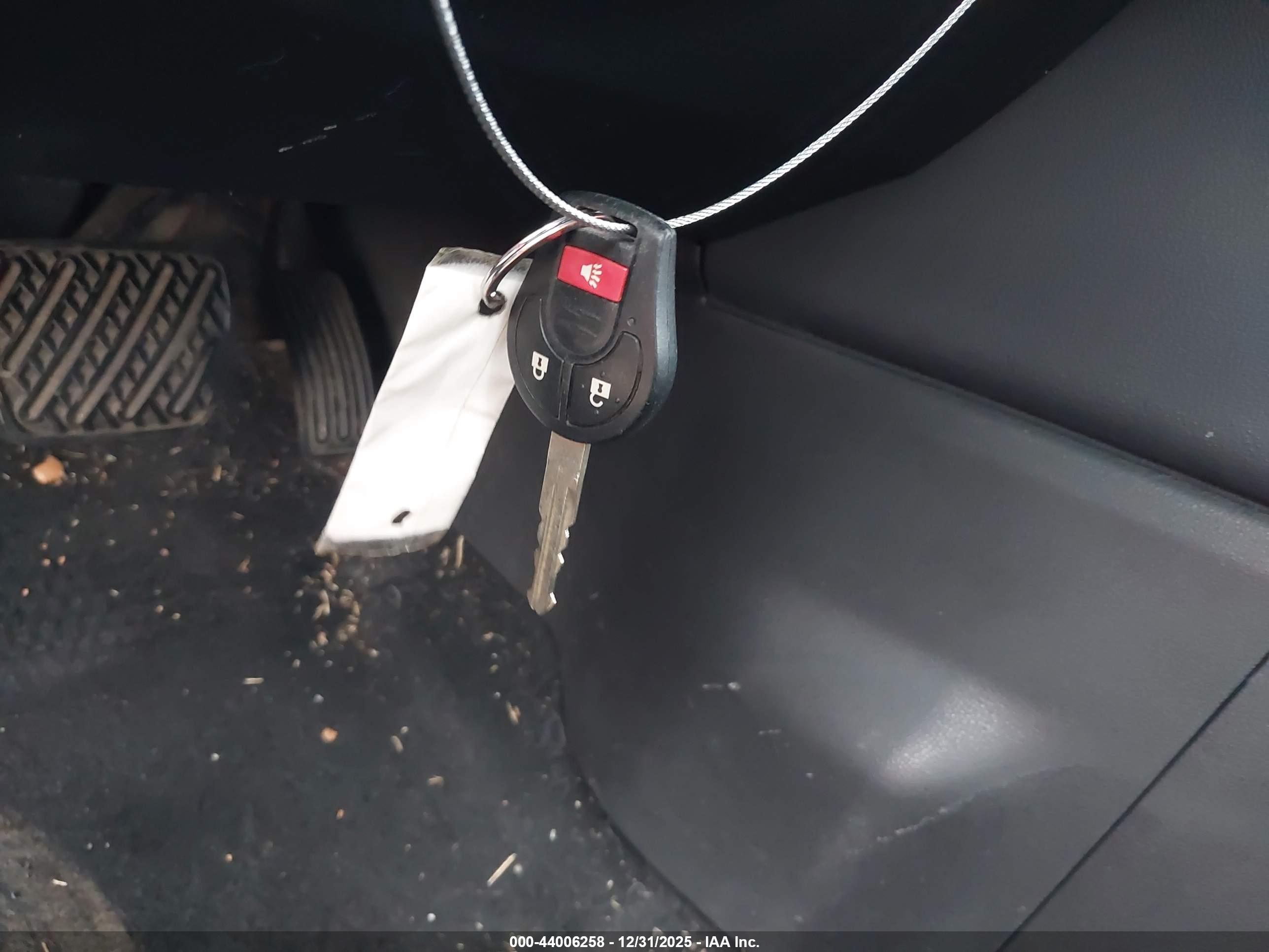 NISSAN ROGUE image 11