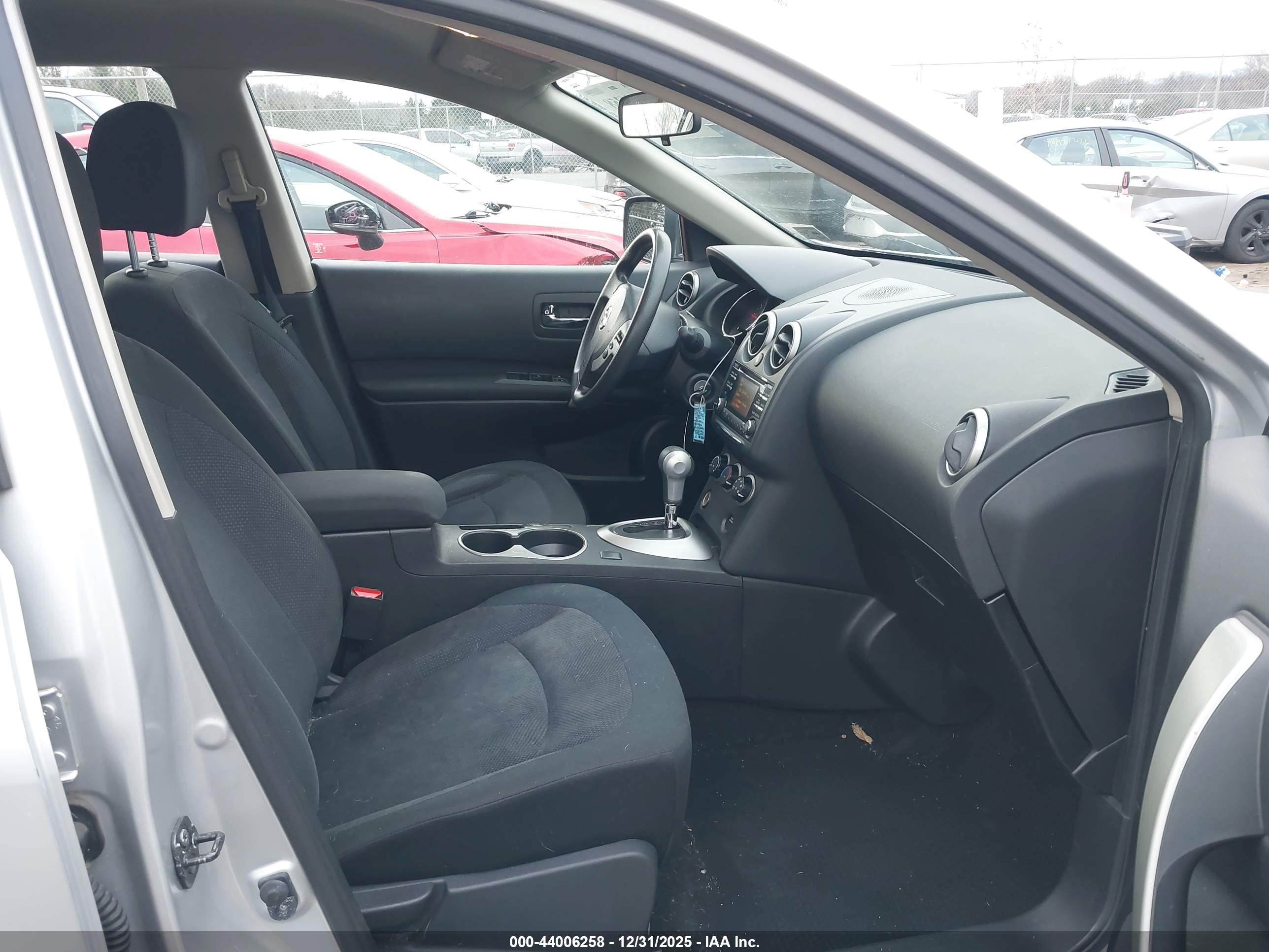NISSAN ROGUE image 5