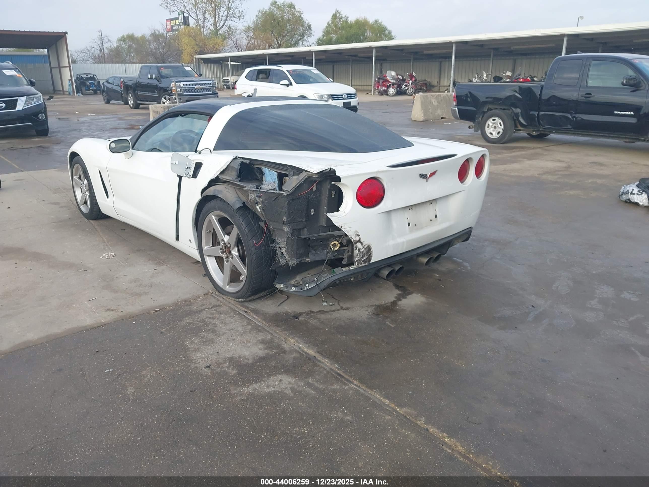 CHEVROLET CORVETTE image 3