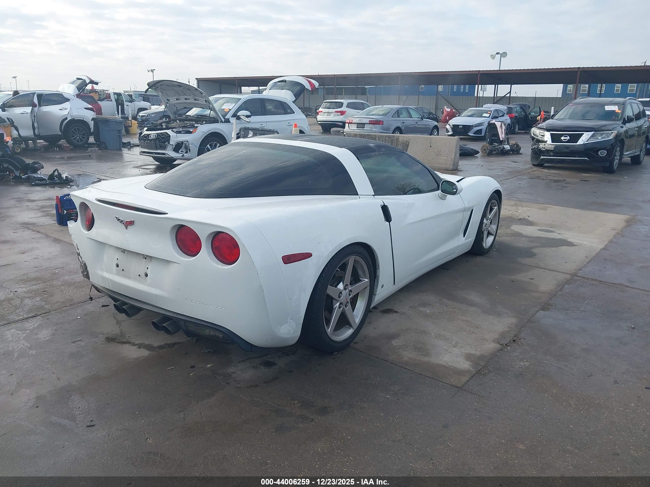 CHEVROLET CORVETTE image 4