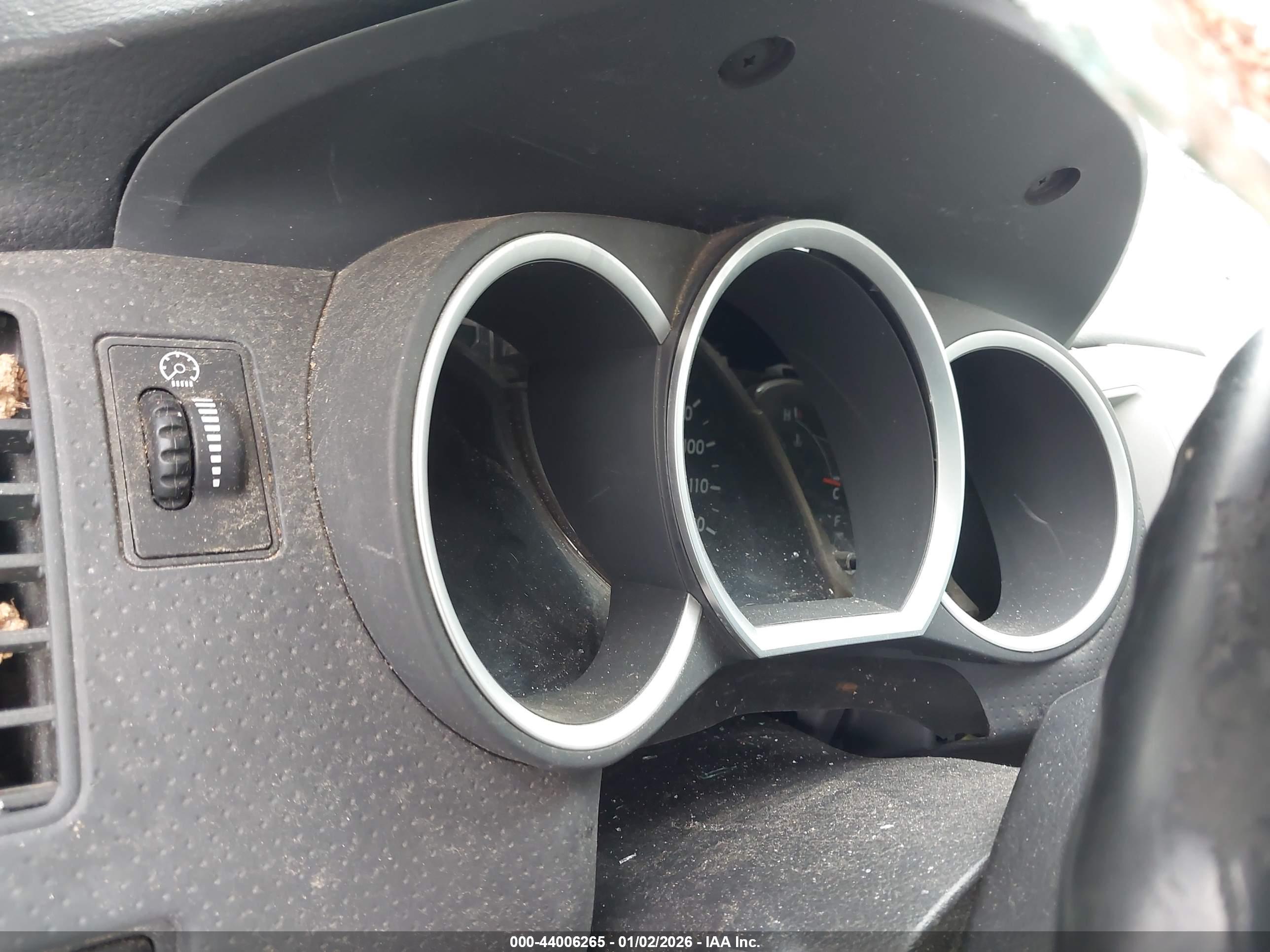 TOYOTA TACOMA image 7