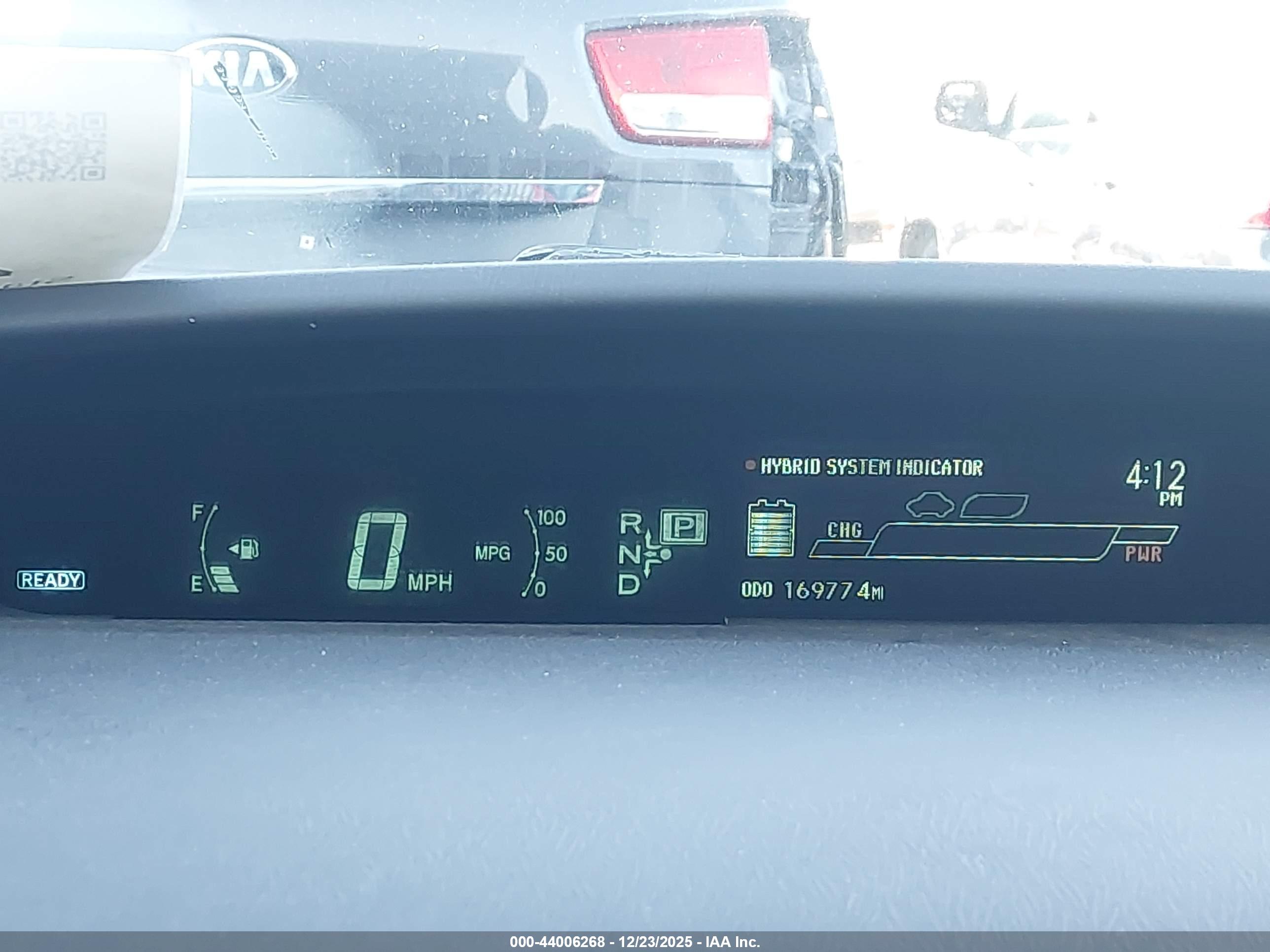 TOYOTA PRIUS image 7