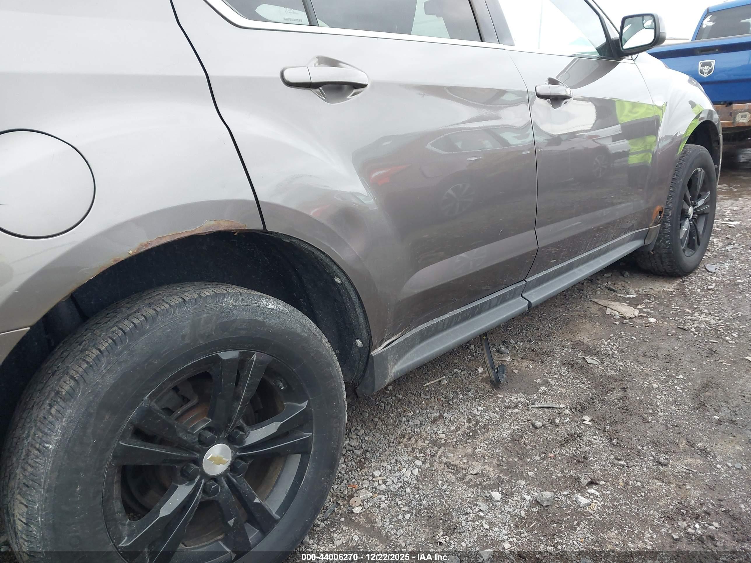 CHEVROLET EQUINOX image 6