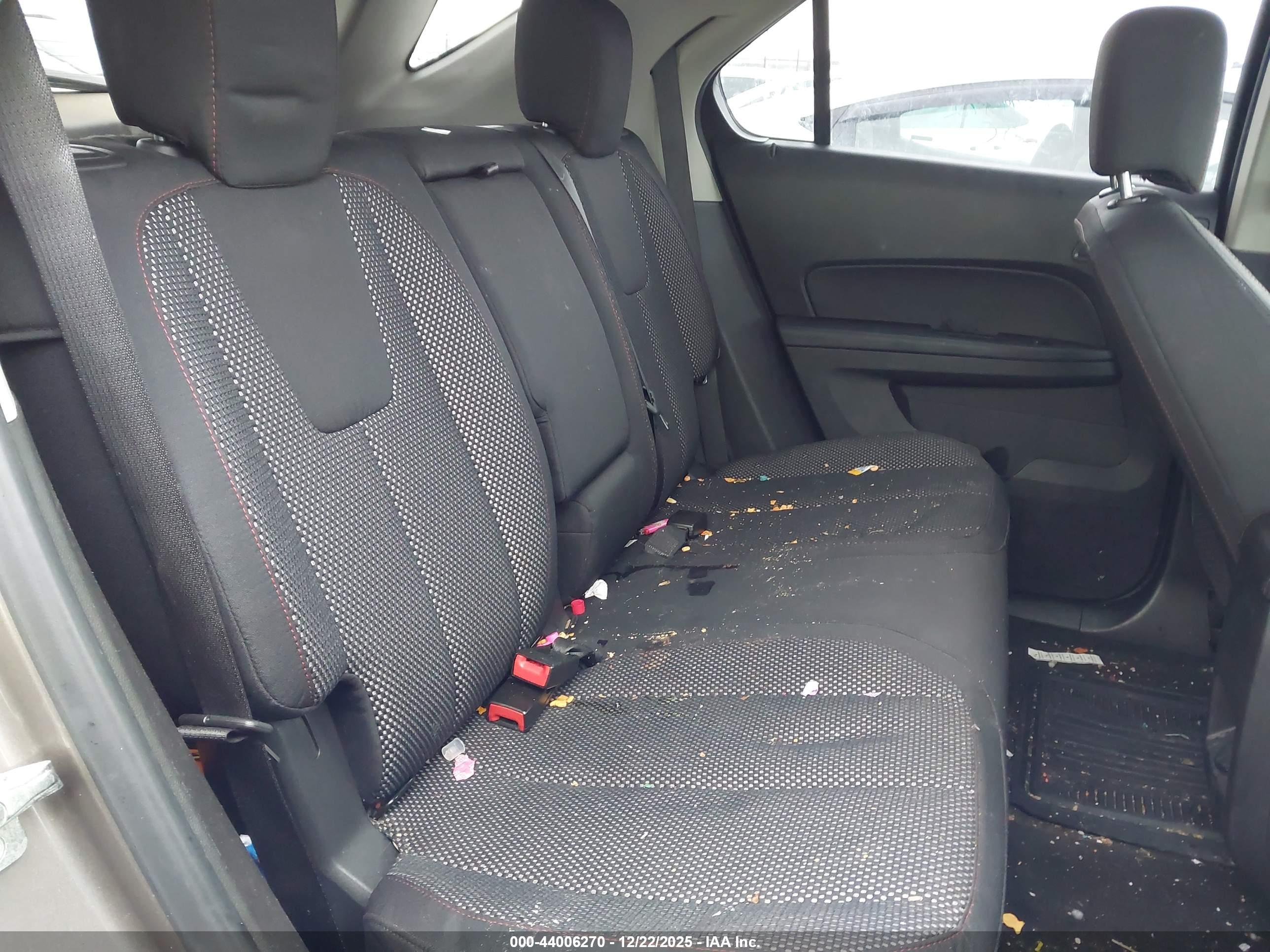 CHEVROLET EQUINOX image 8