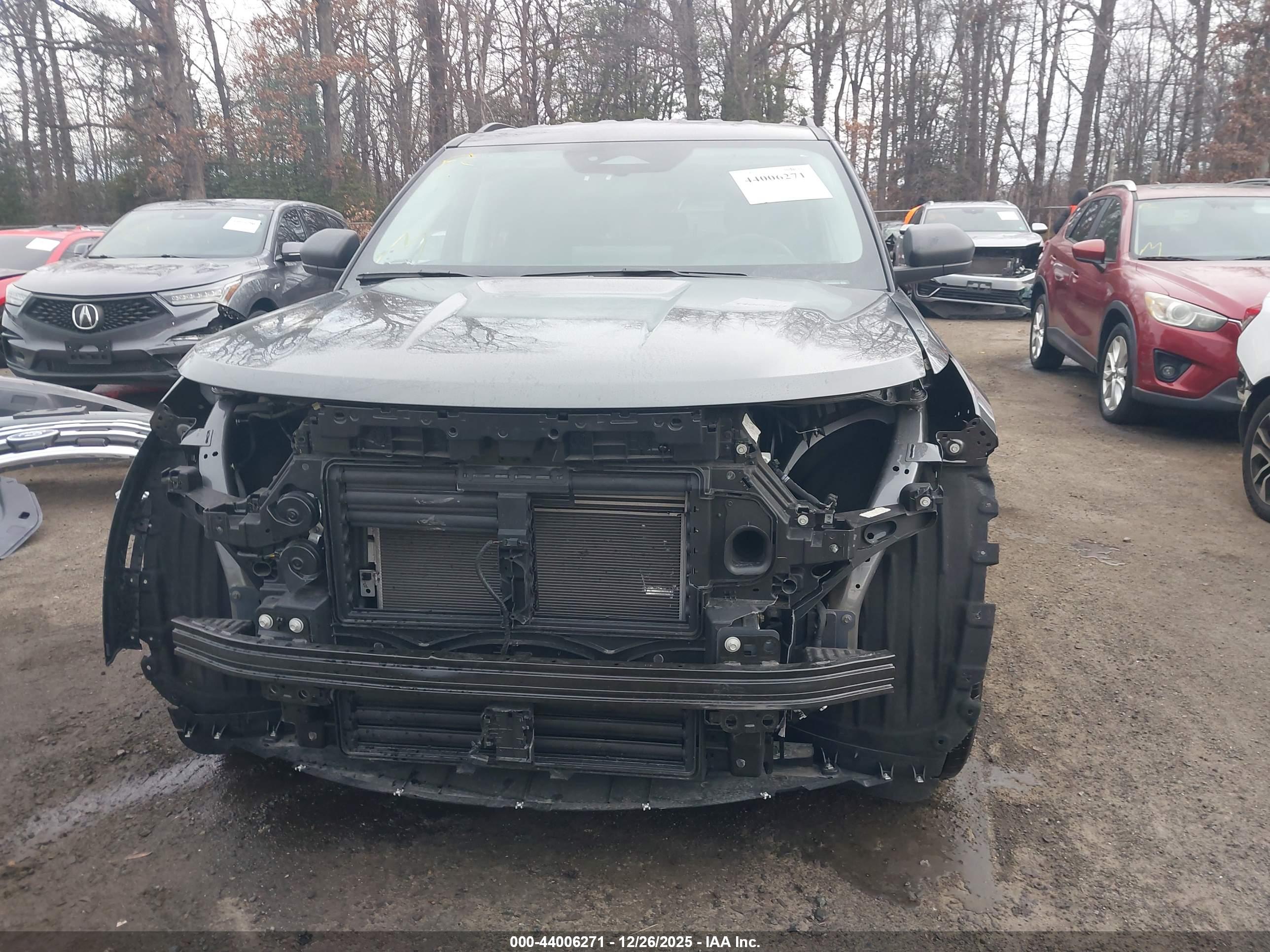 FORD EXPLORER image 6