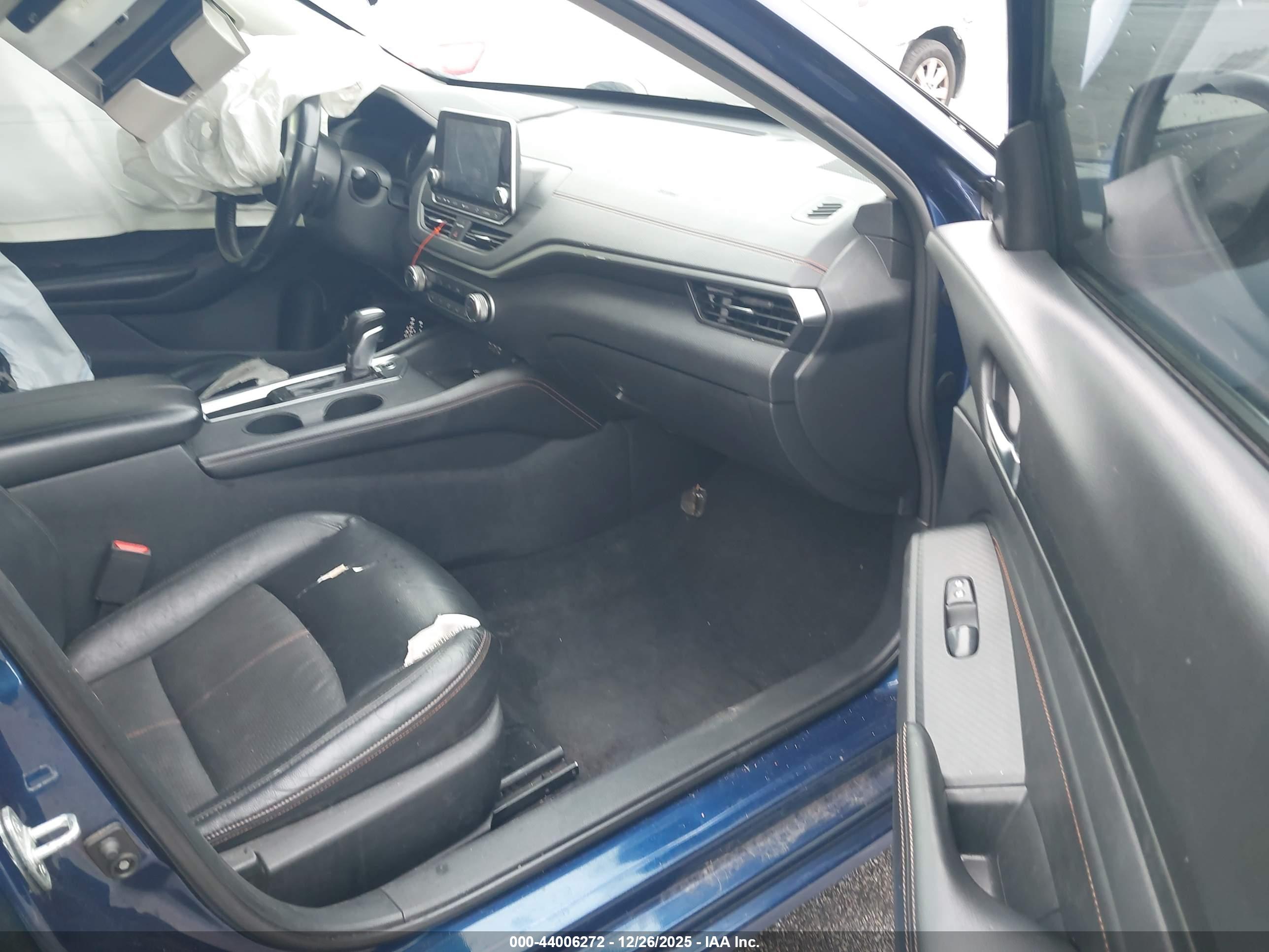 NISSAN ALTIMA image 5