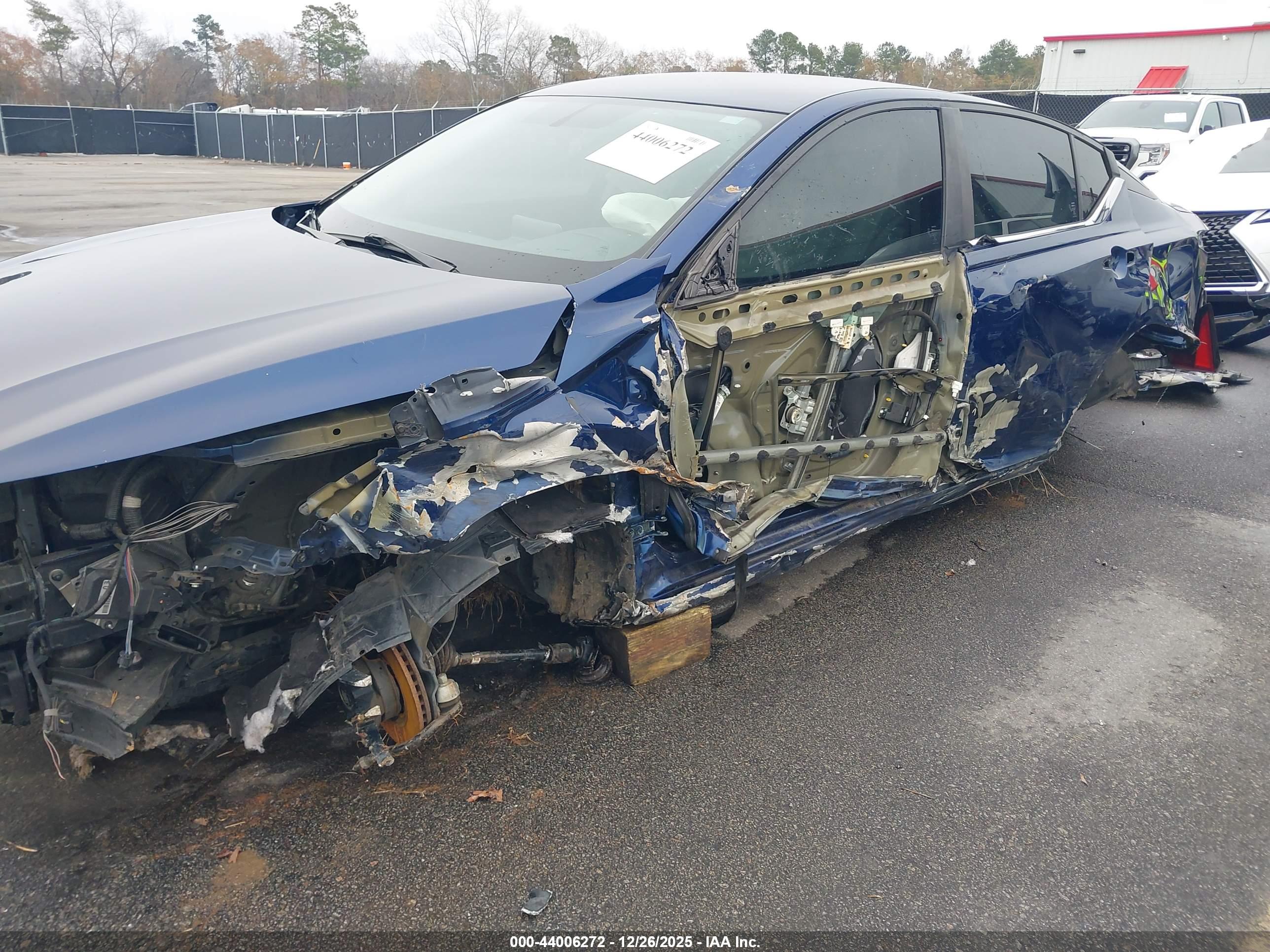 NISSAN ALTIMA image 6