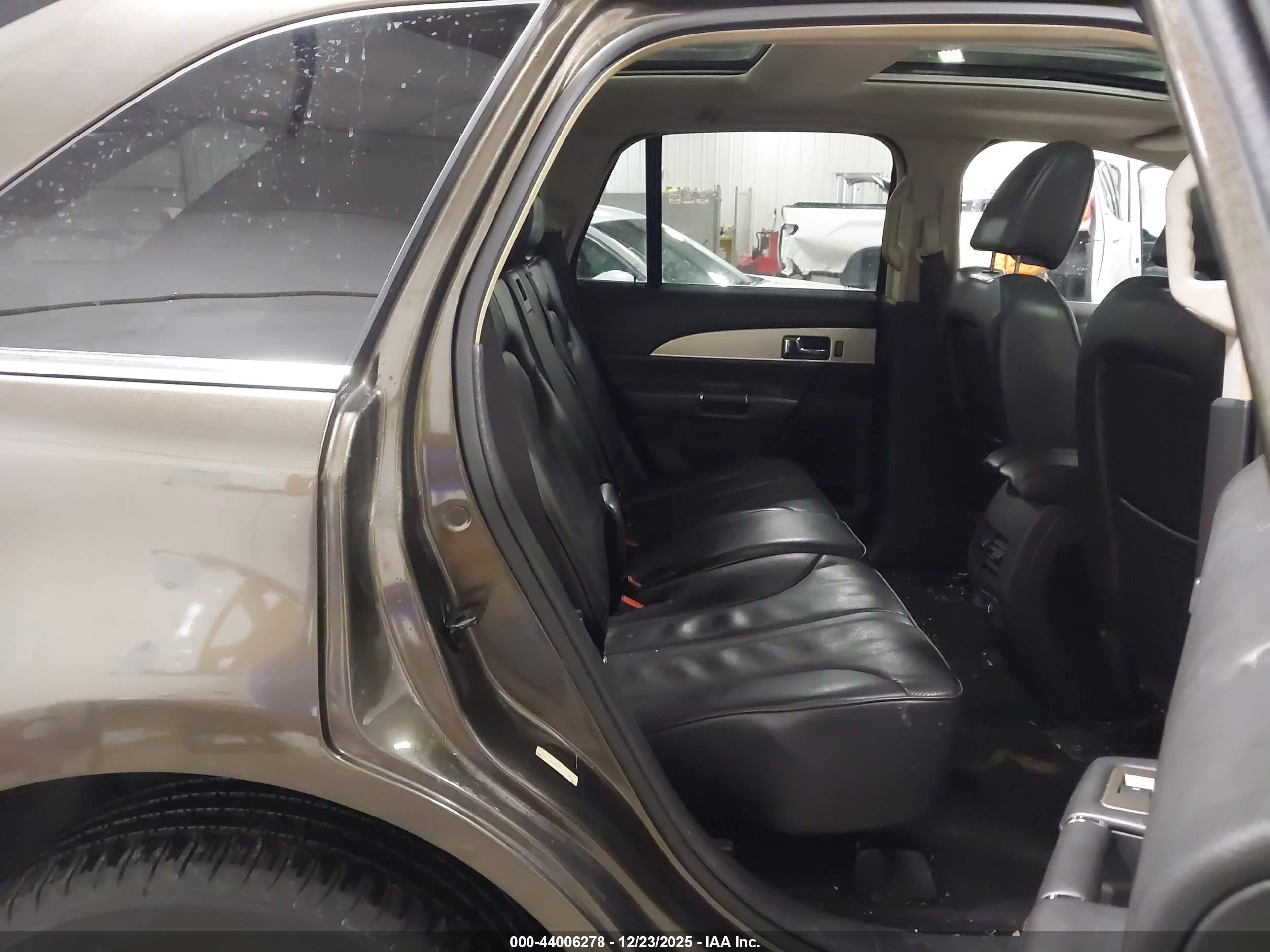 LINCOLN MKX image 8