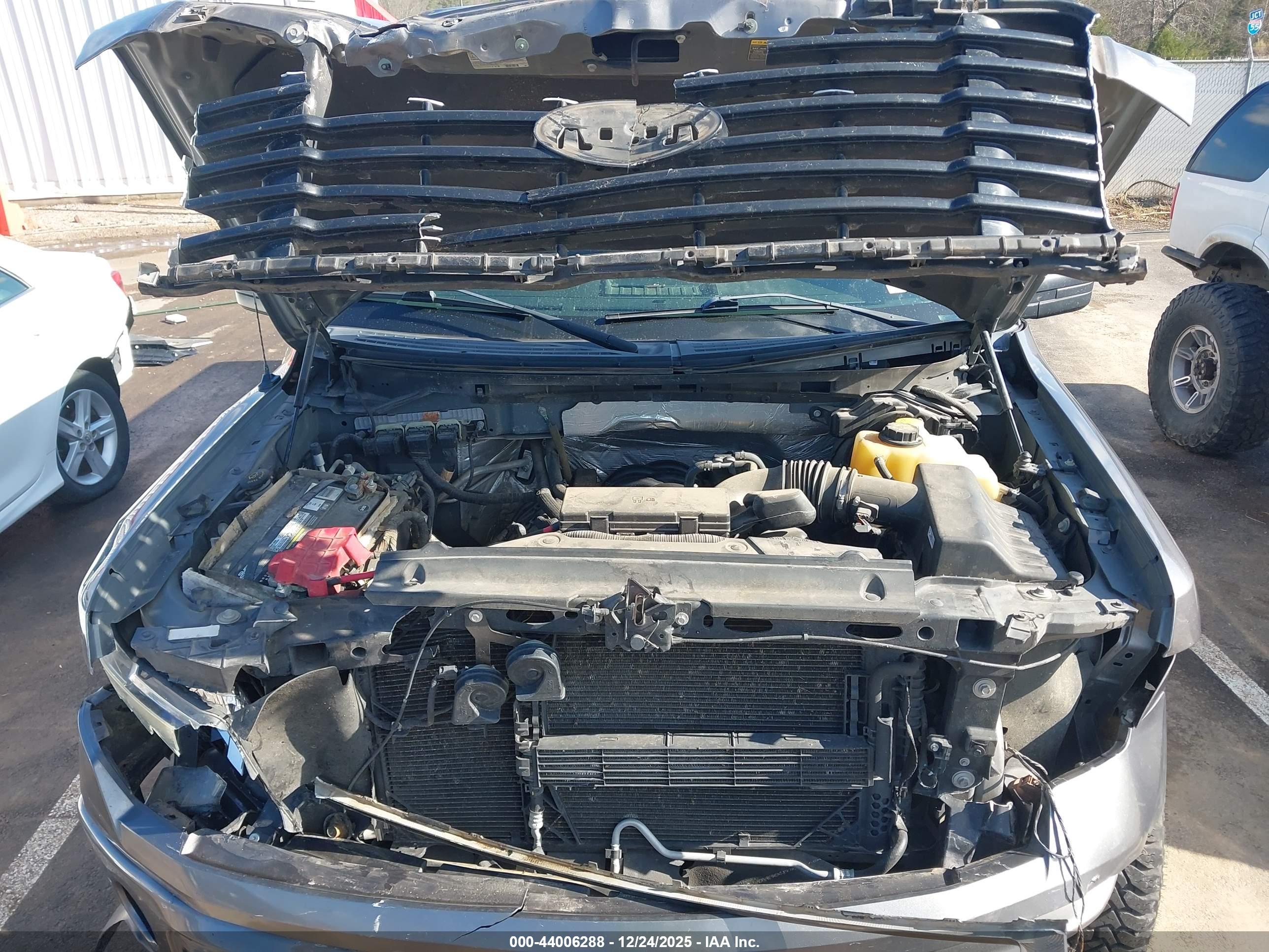 FORD F-150 image 10