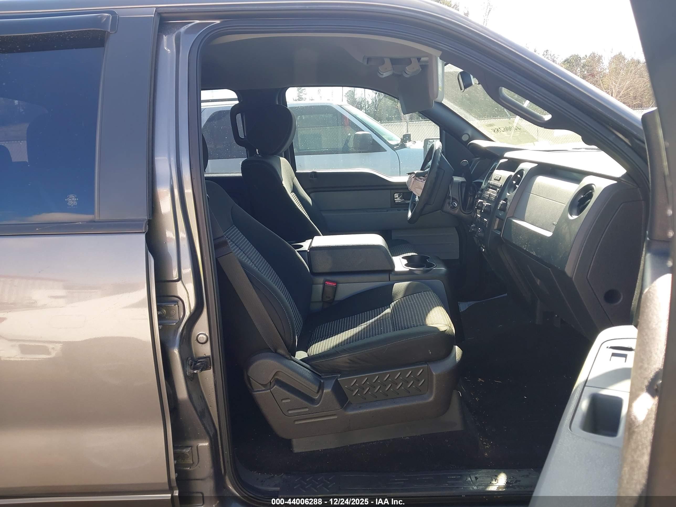 FORD F-150 image 5