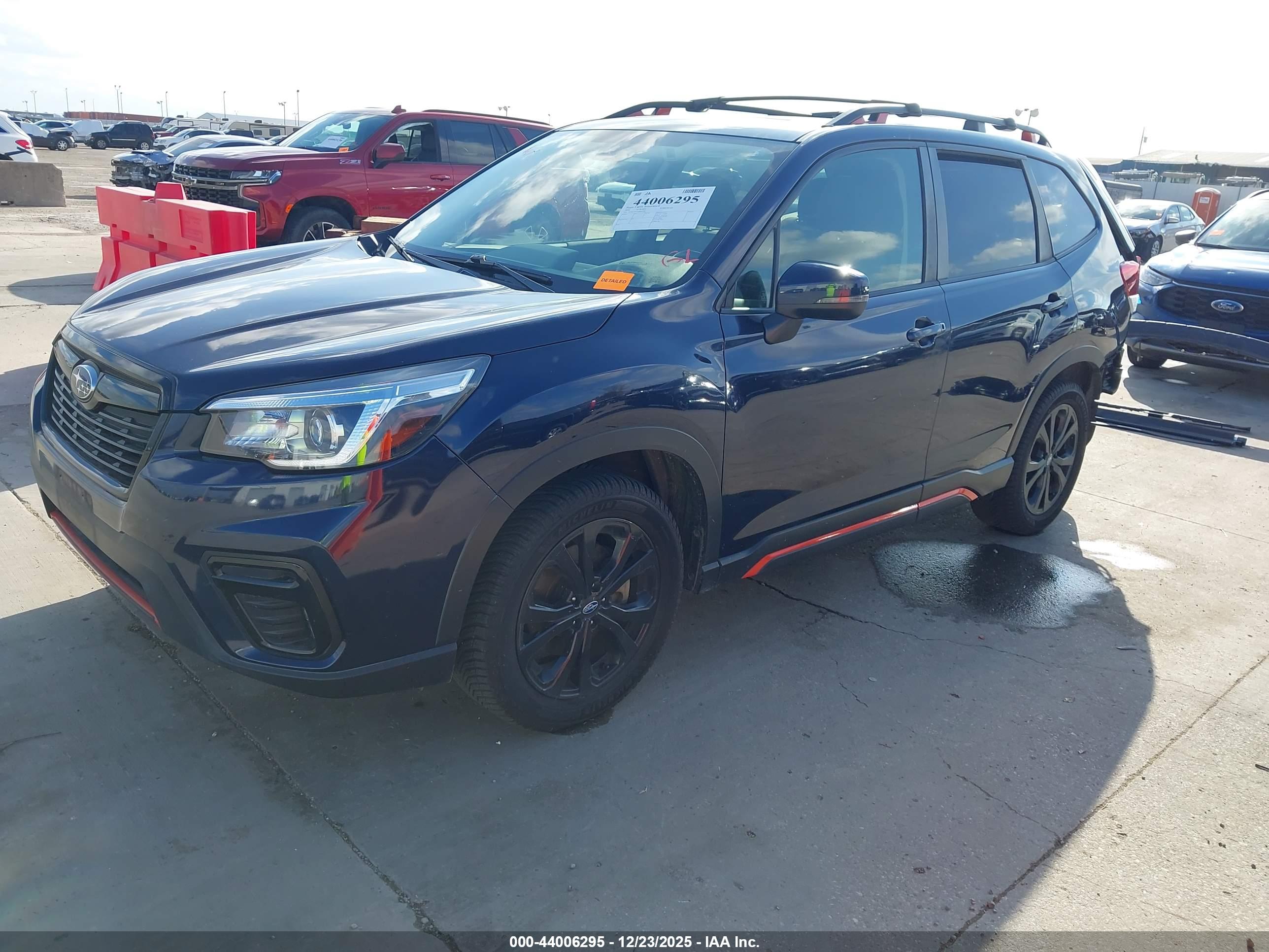 SUBARU FORESTER image 2