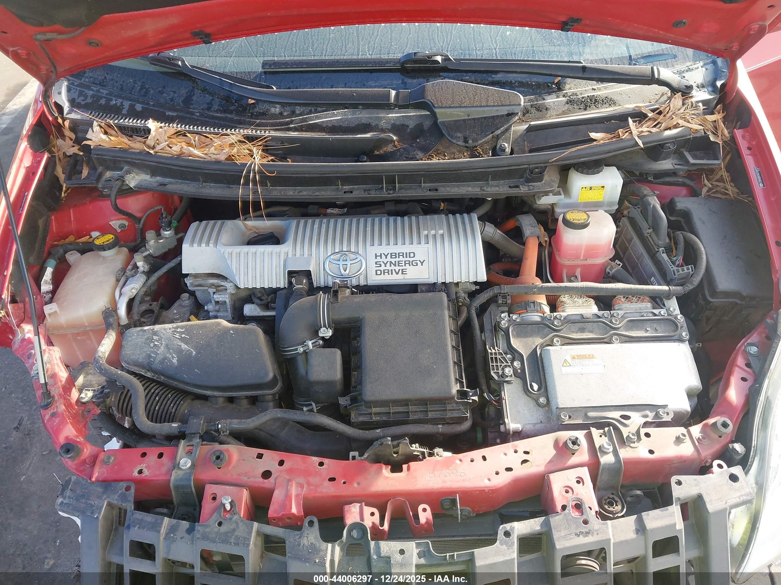 TOYOTA PRIUS image 10