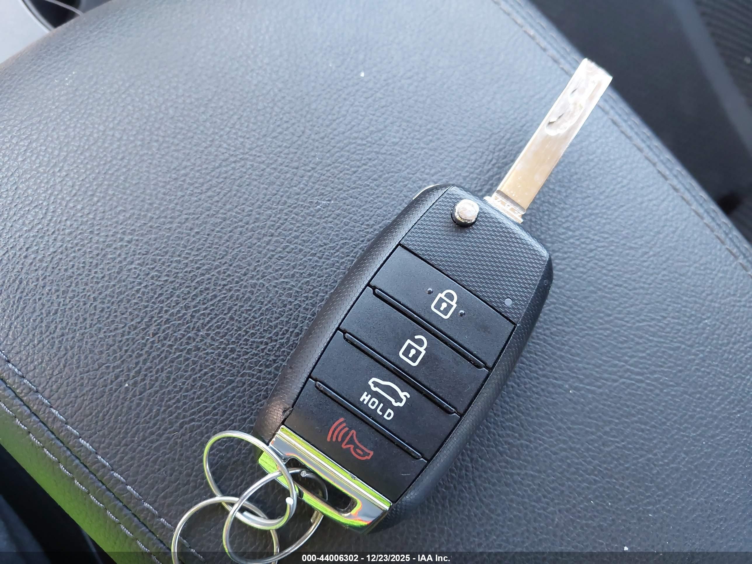 KIA OPTIMA image 11