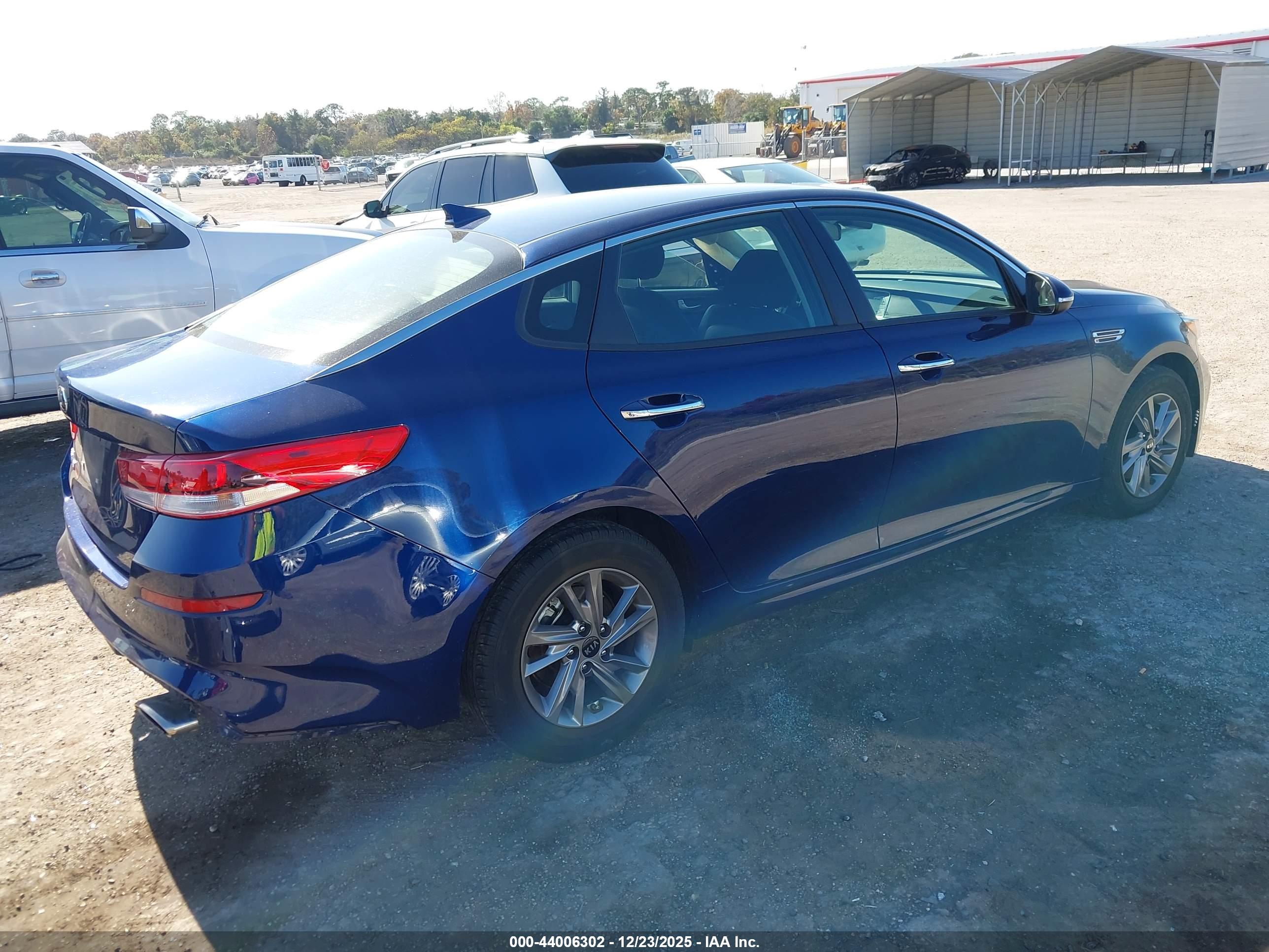 KIA OPTIMA image 4