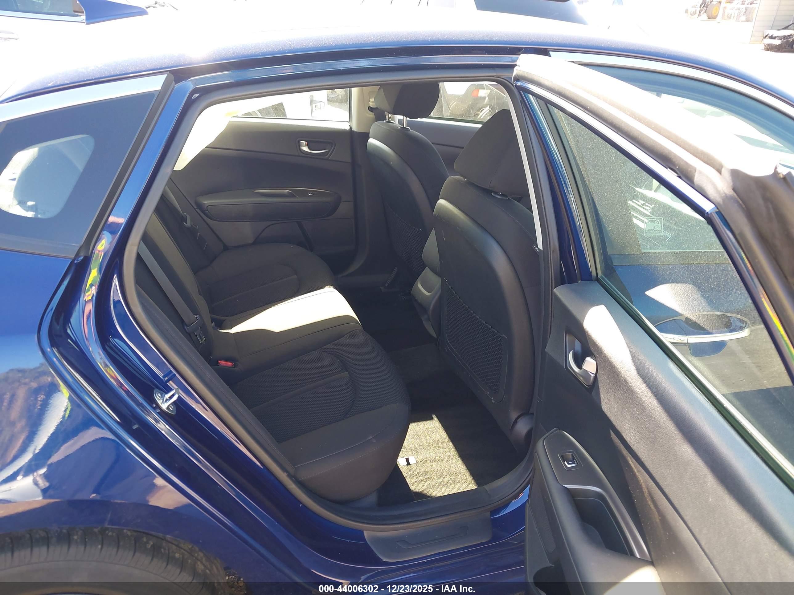 KIA OPTIMA image 8