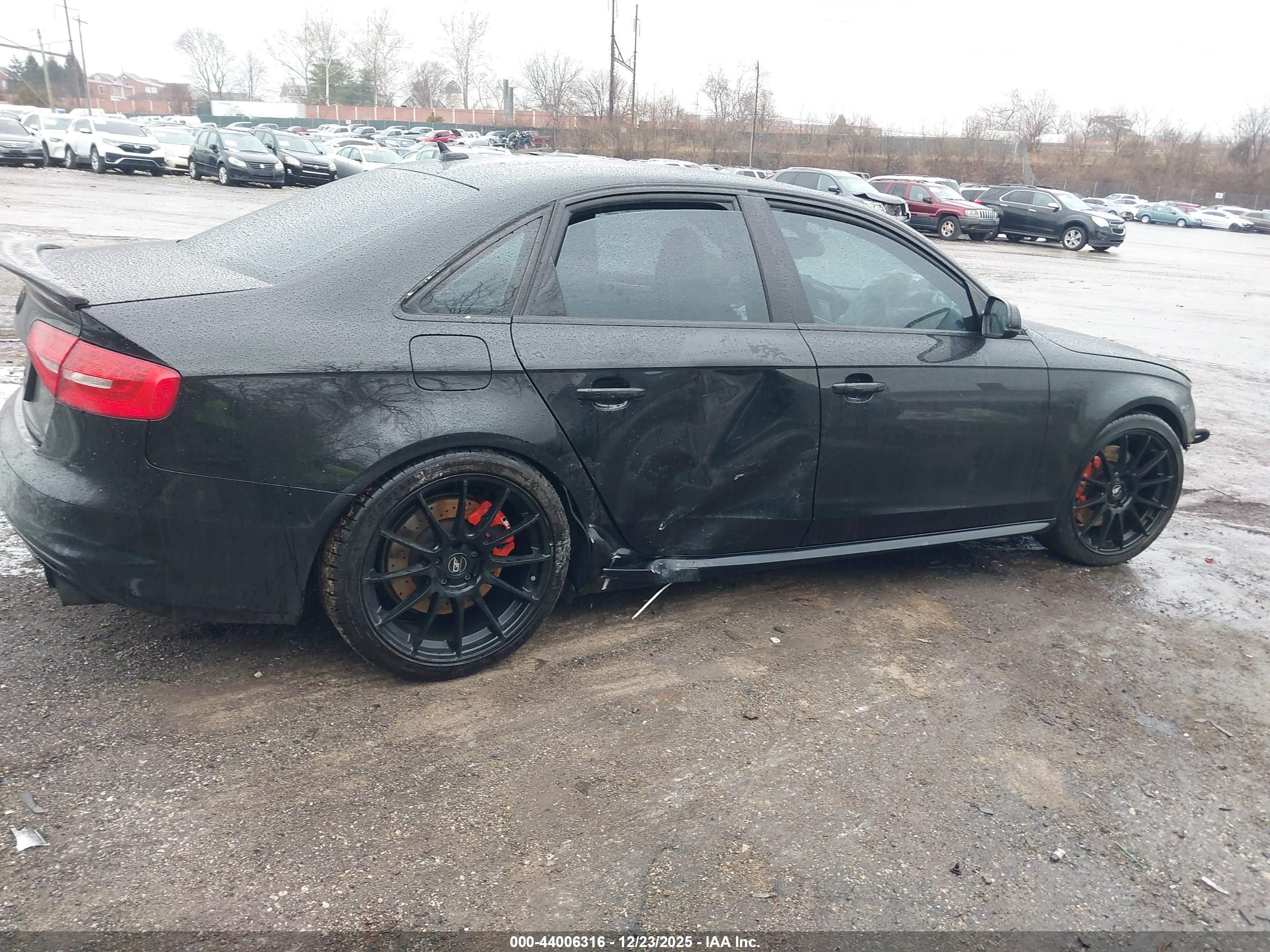 AUDI S4 image 4