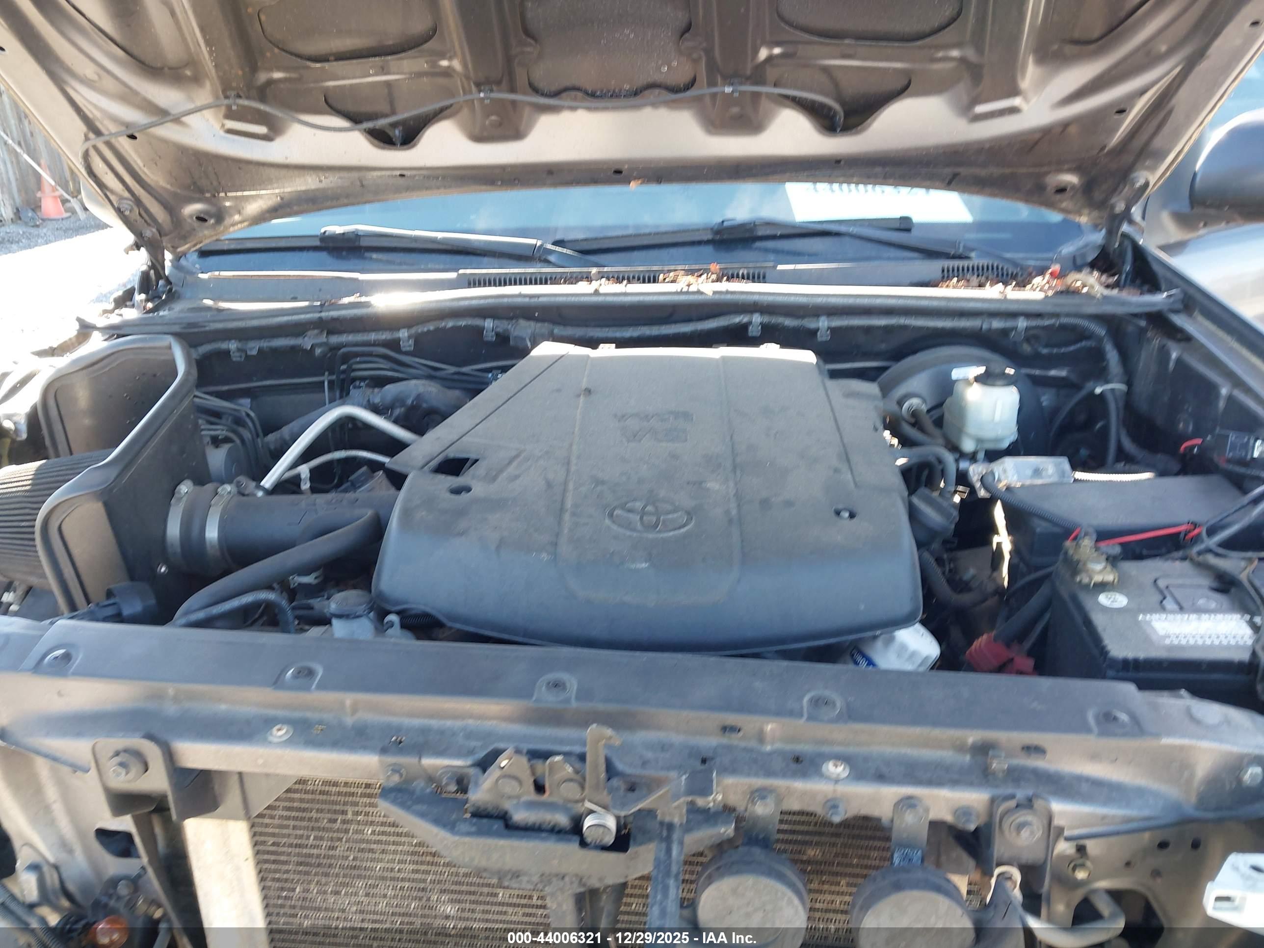 TOYOTA TACOMA image 10