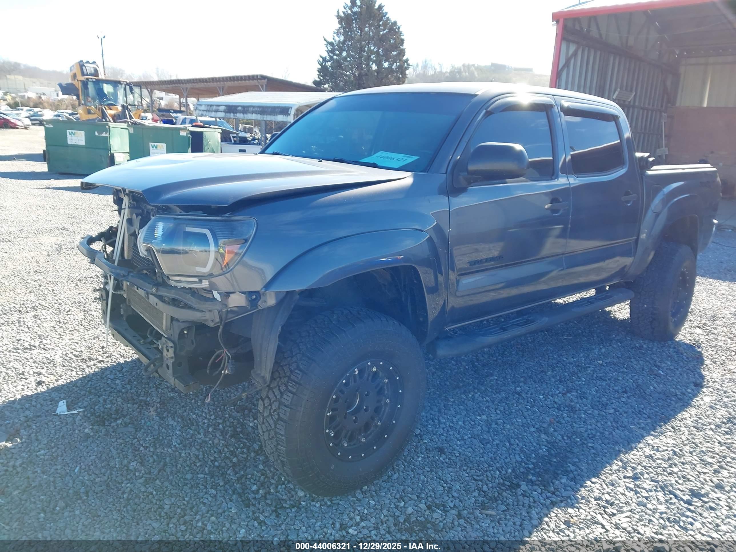 TOYOTA TACOMA image 2