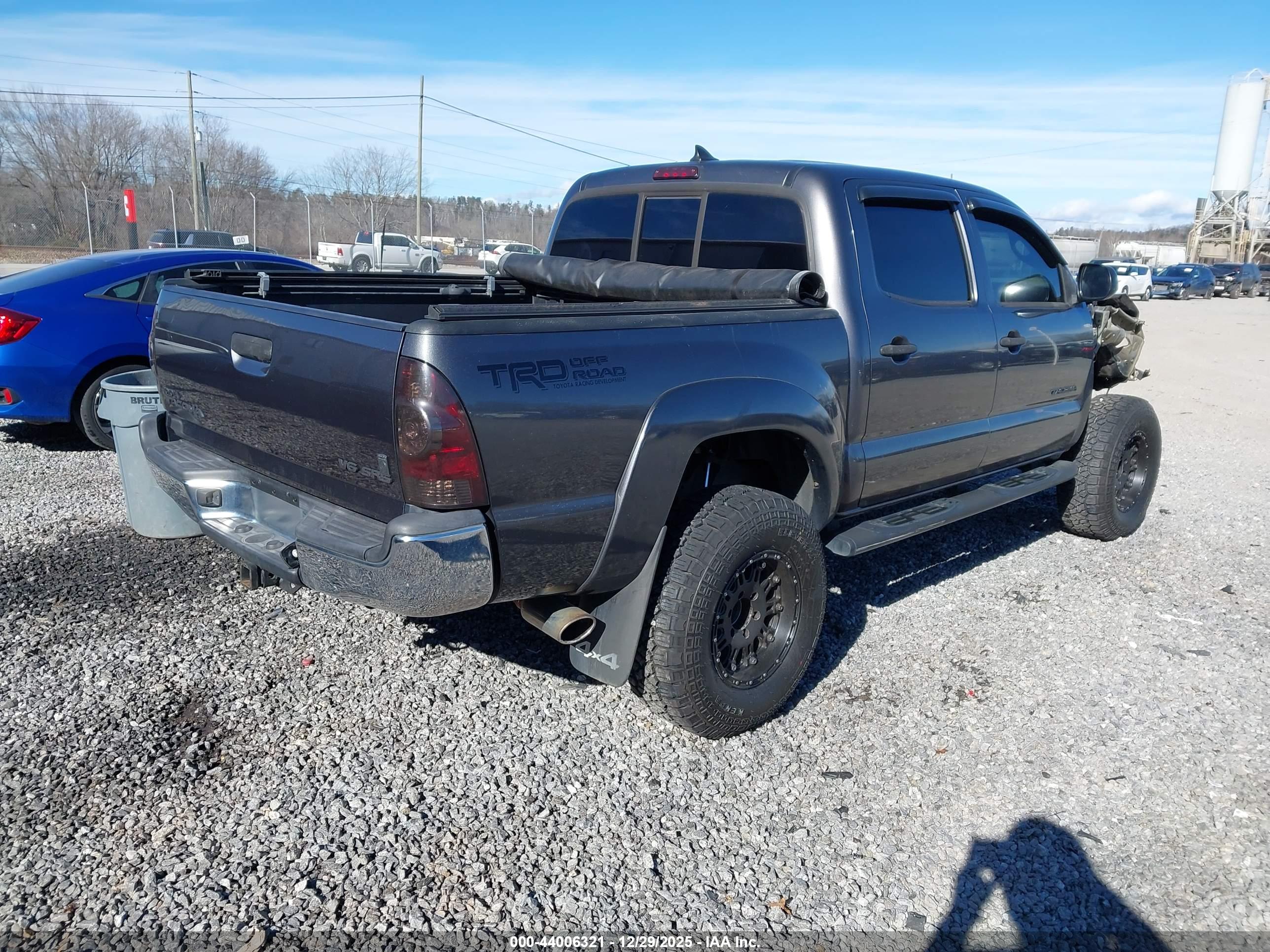 TOYOTA TACOMA image 4