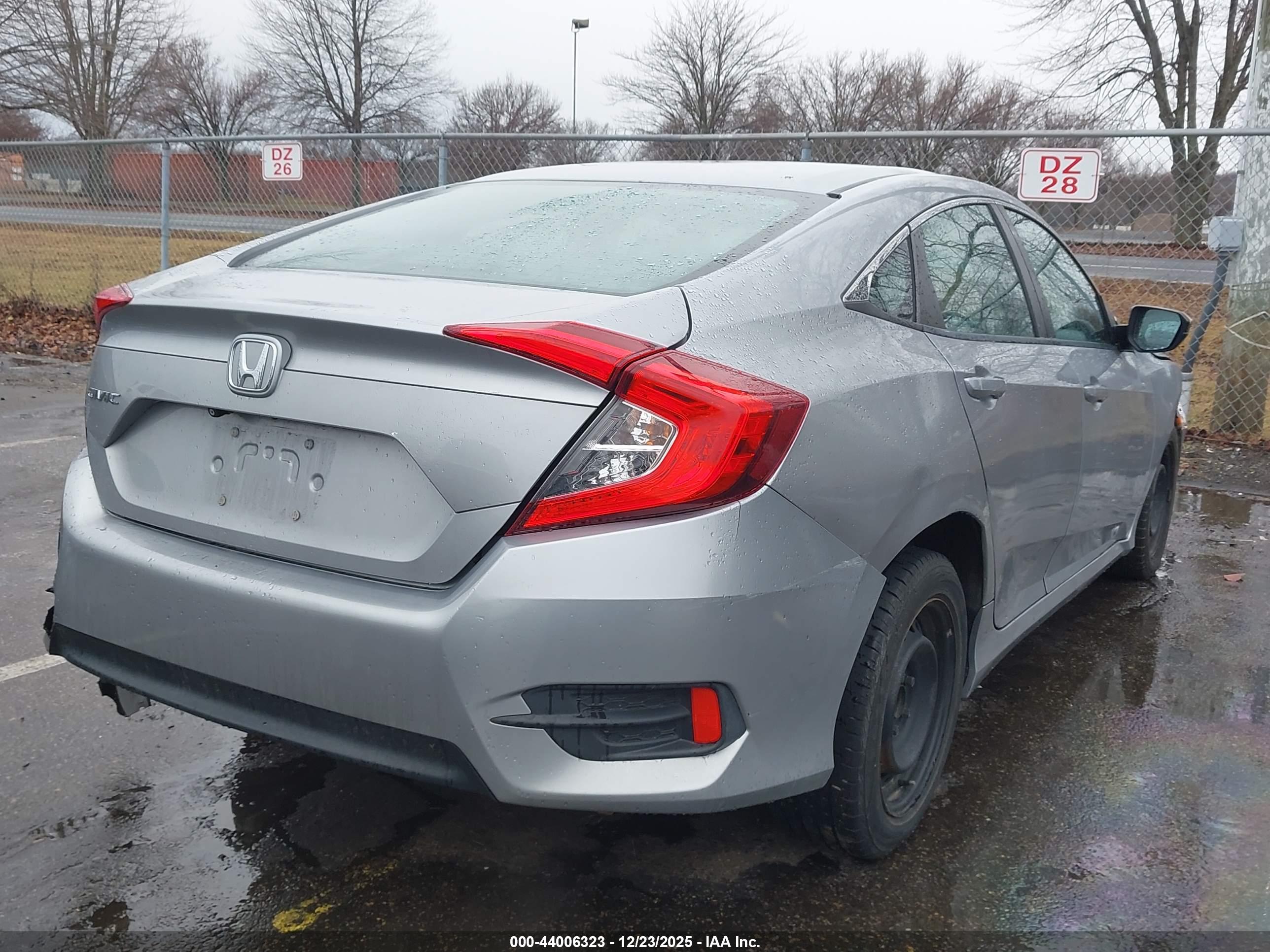 HONDA CIVIC image 4