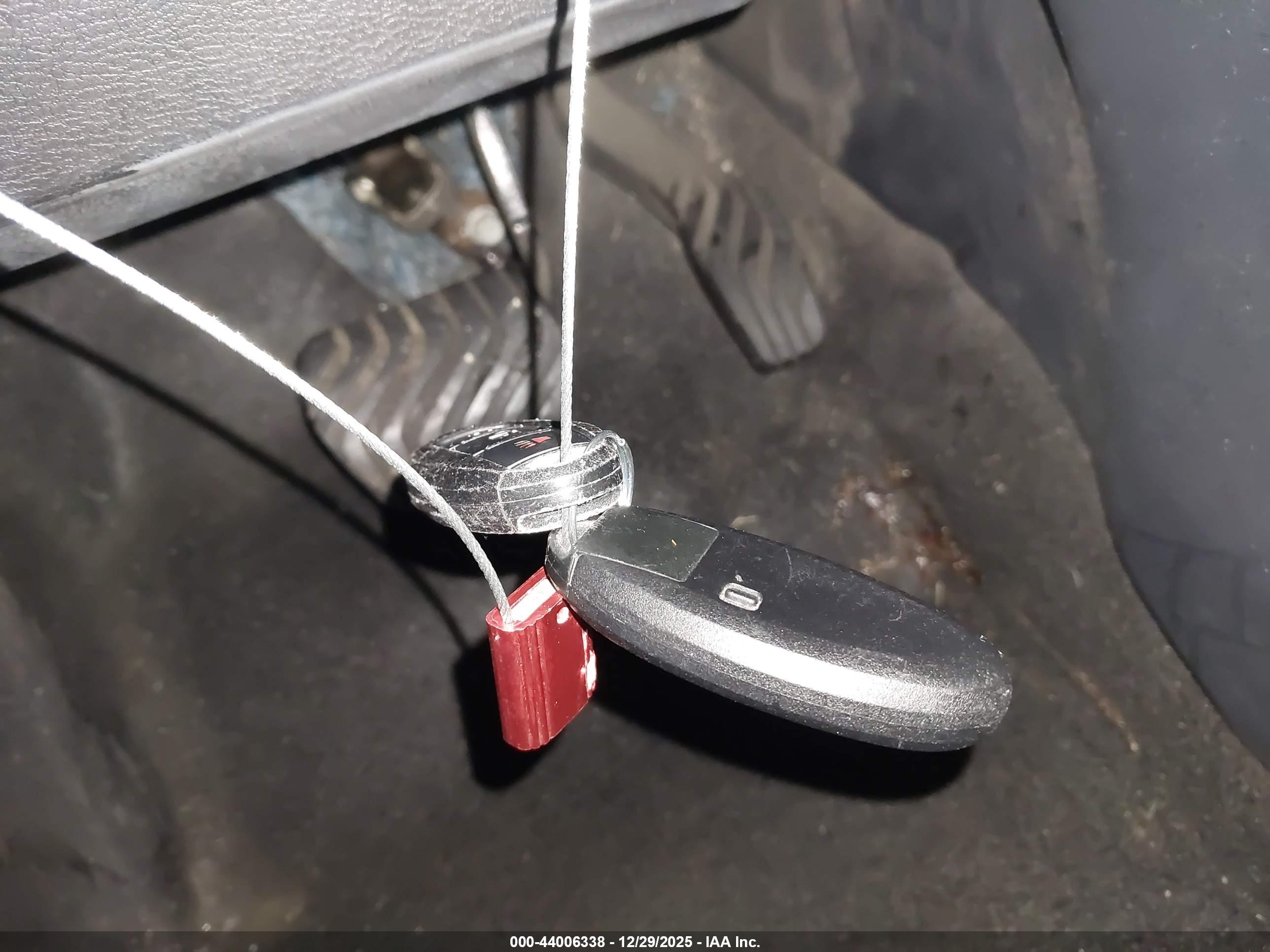 NISSAN KICKS image 11