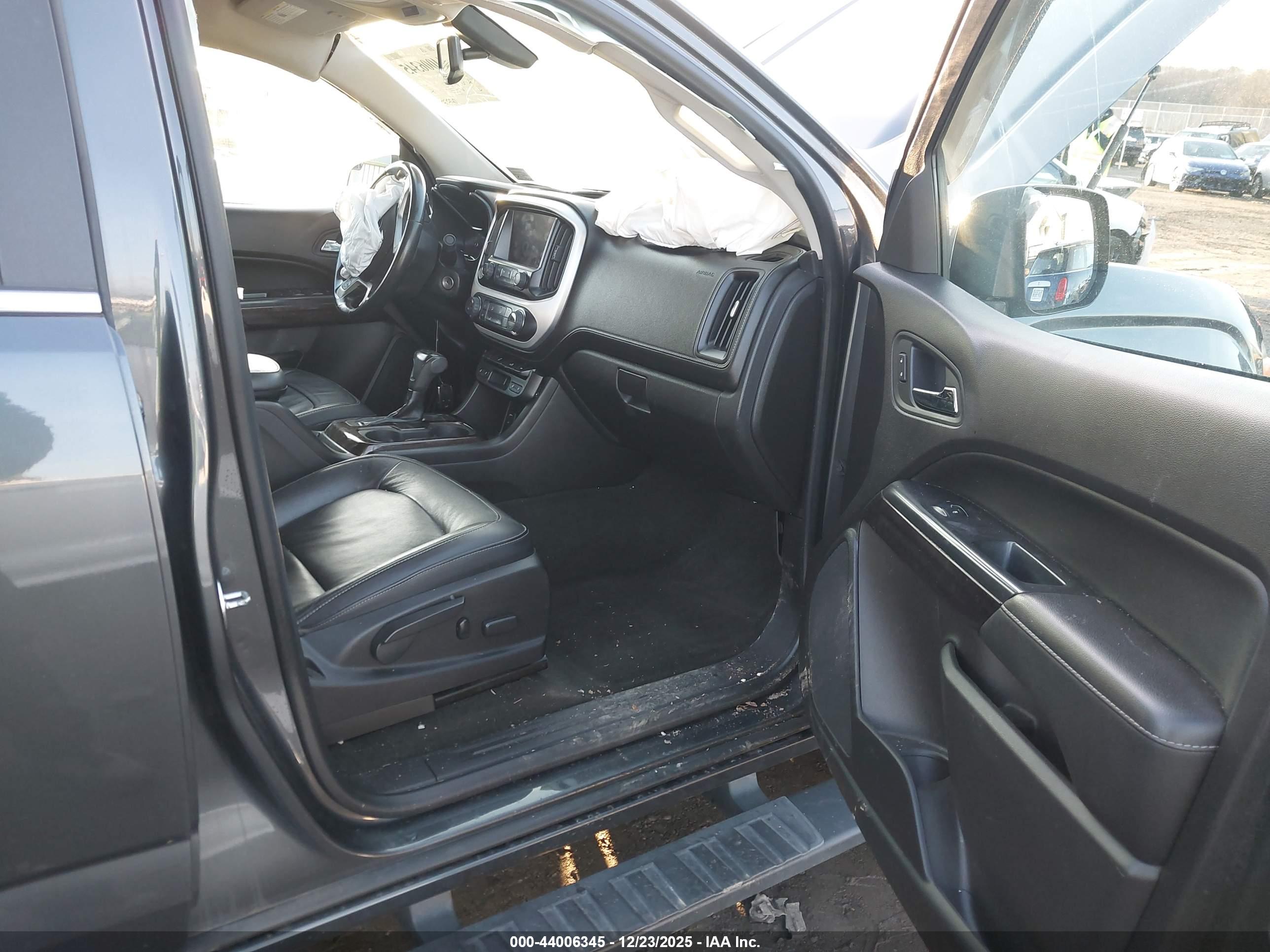 GMC CANYON image 5