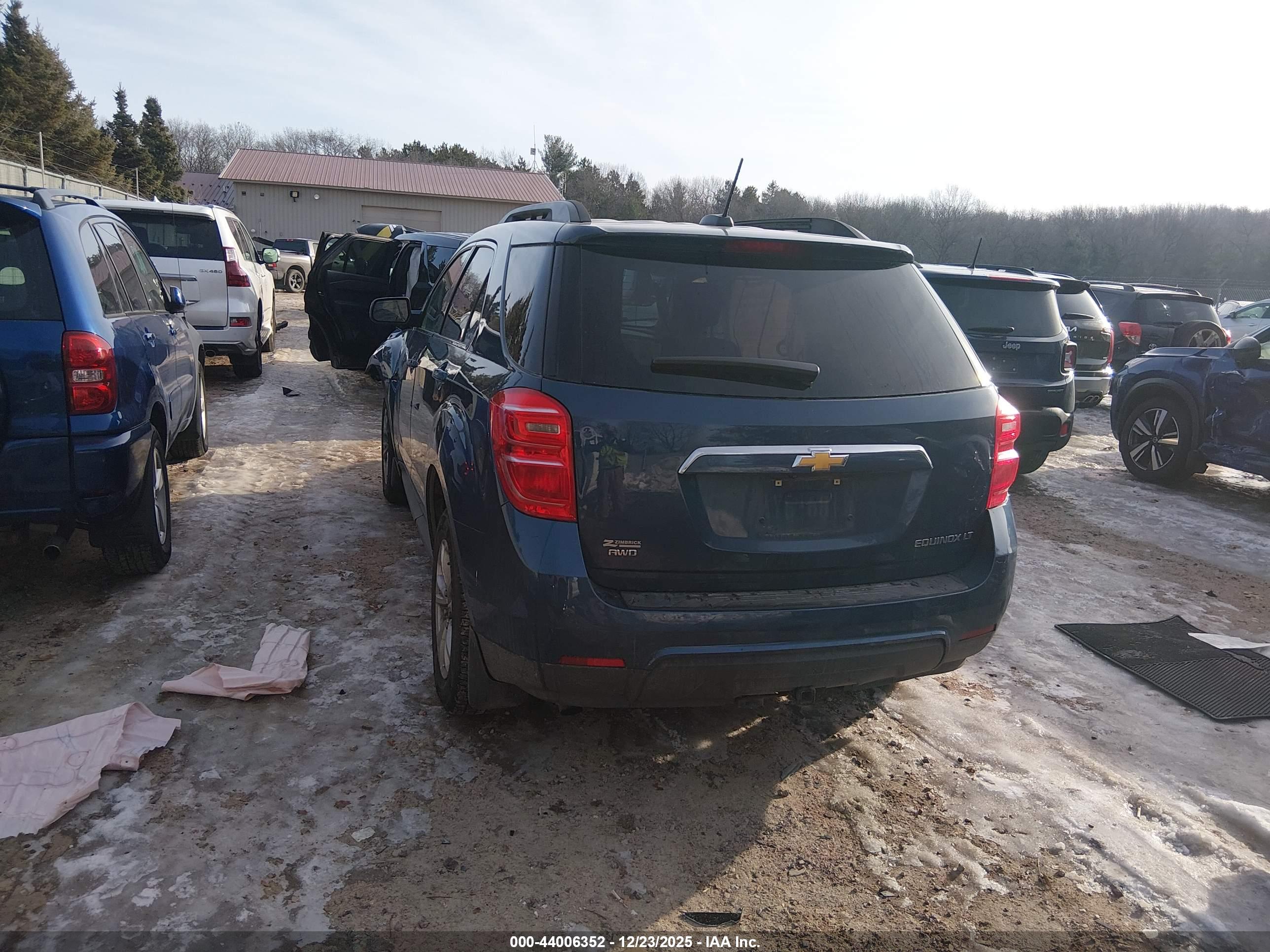 CHEVROLET EQUINOX image 3