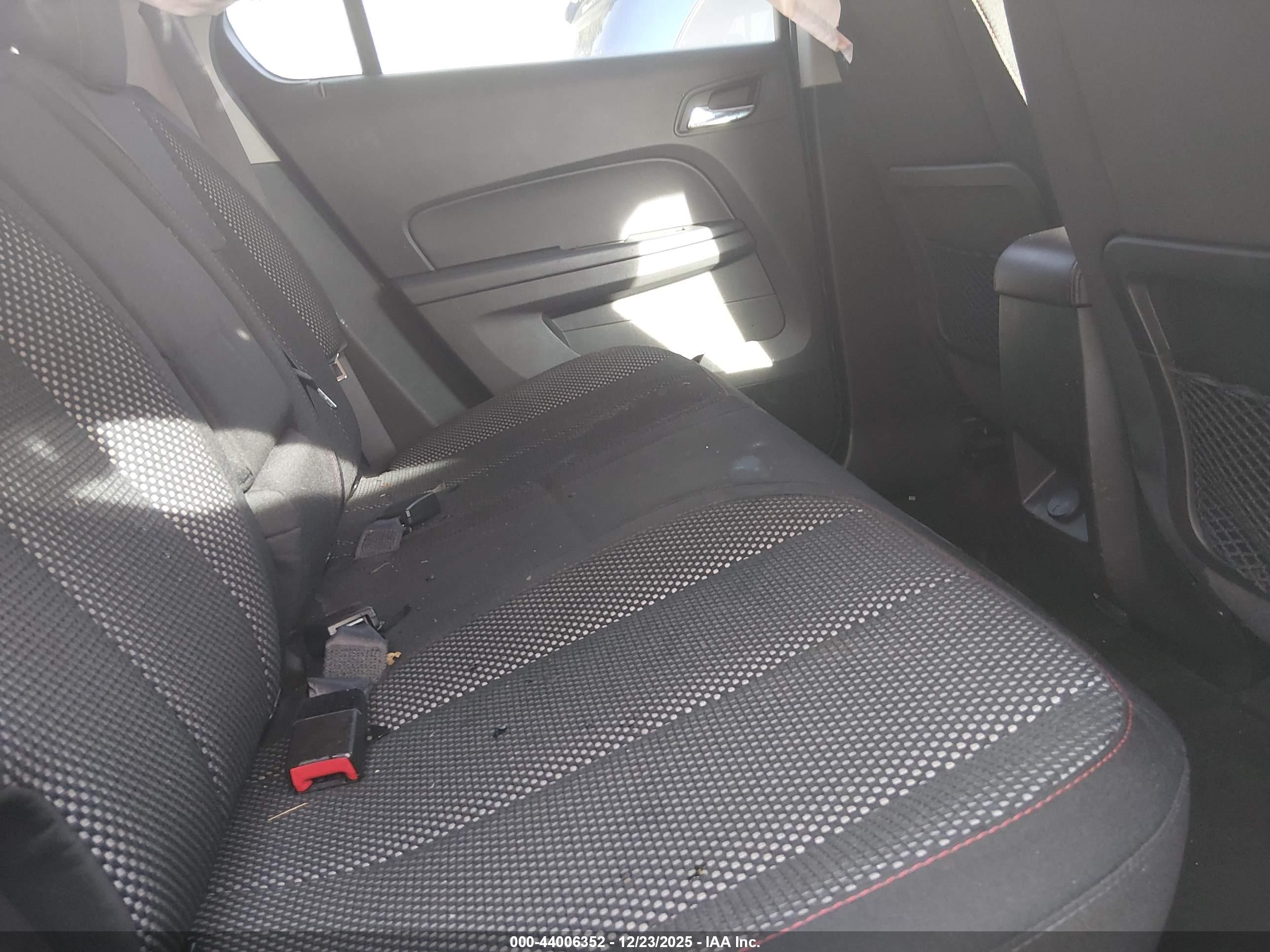 CHEVROLET EQUINOX image 8