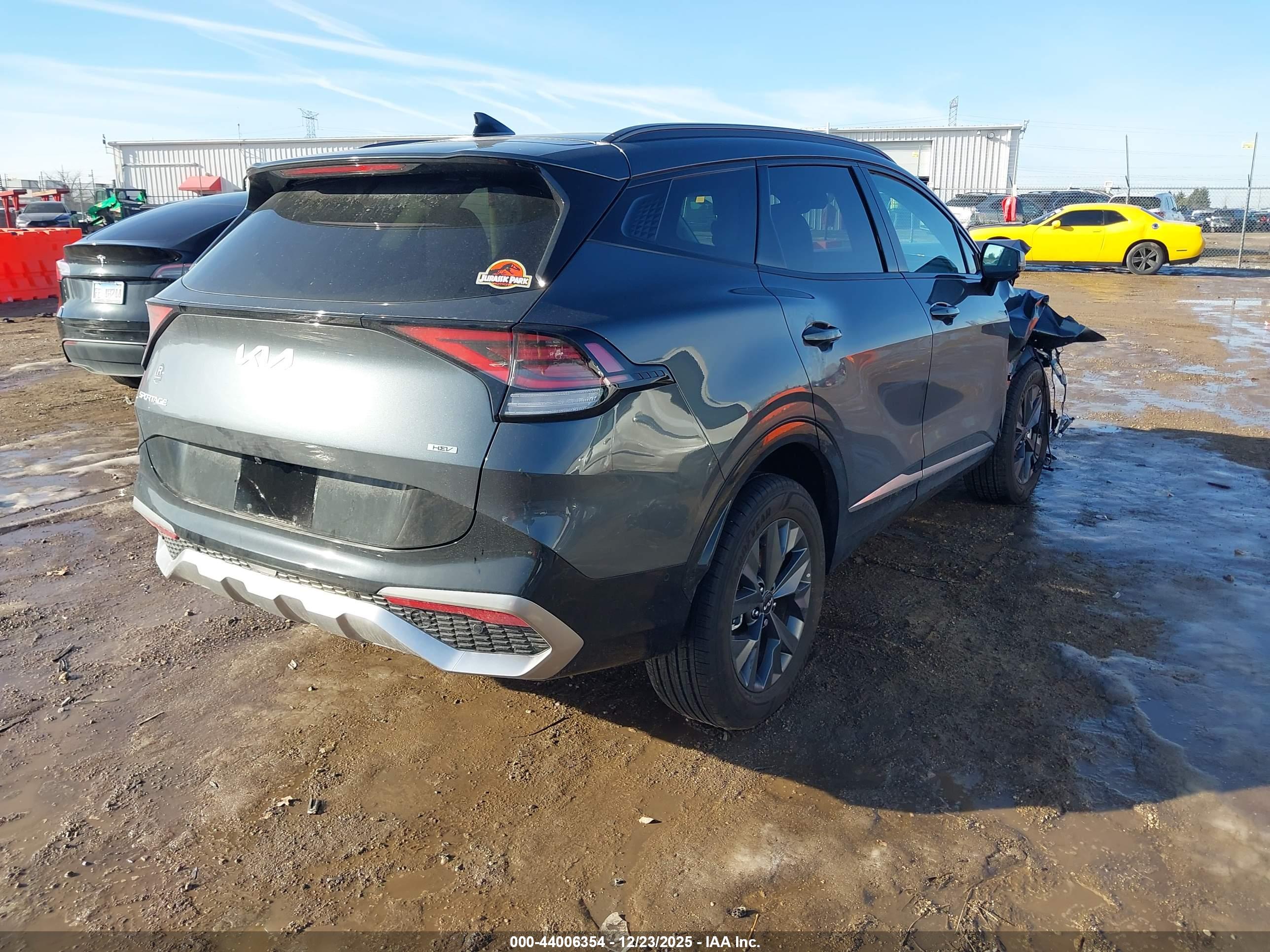 KIA SPORTAGE image 4