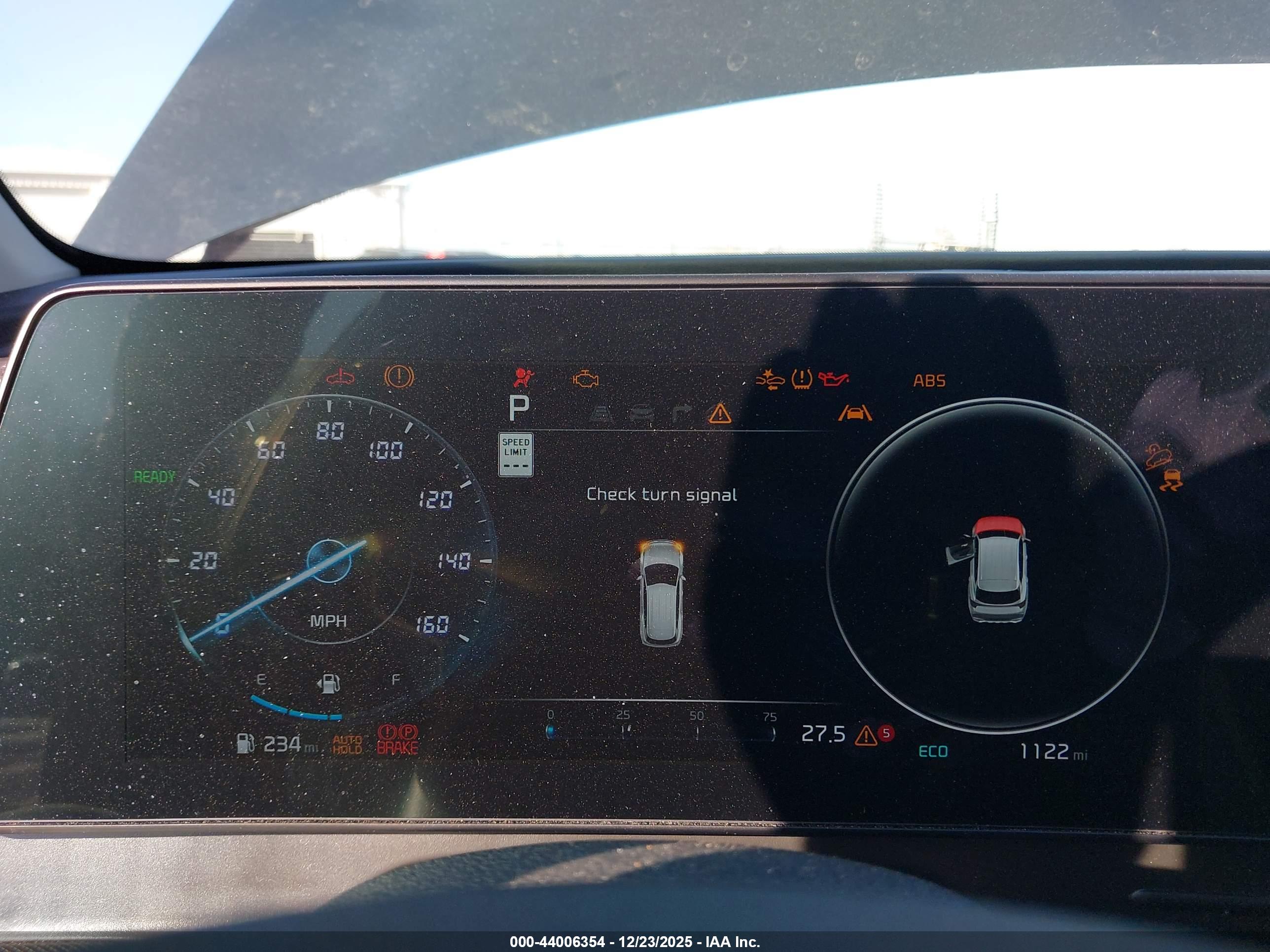 KIA SPORTAGE image 7