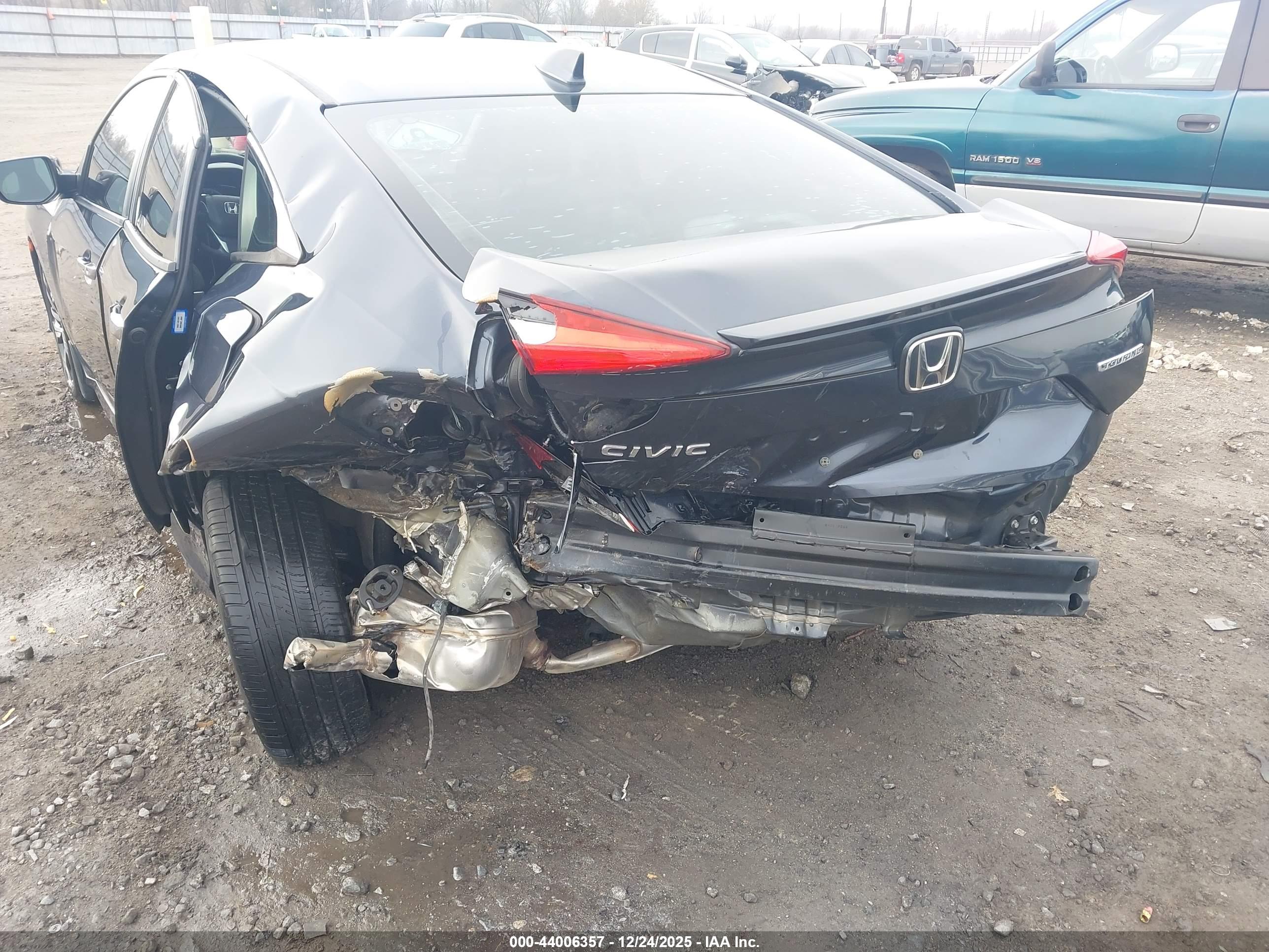 HONDA CIVIC image 6