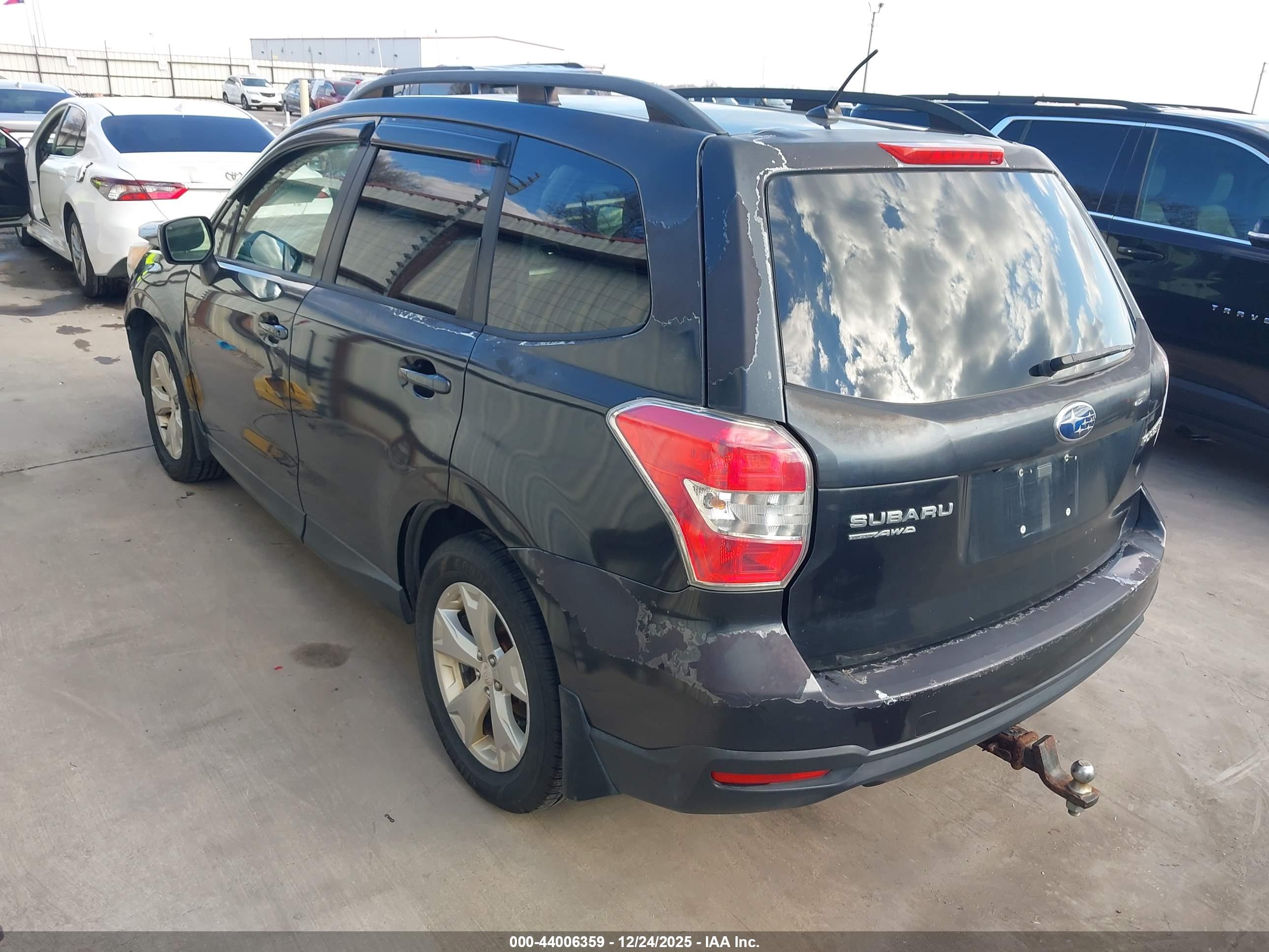 SUBARU FORESTER image 3
