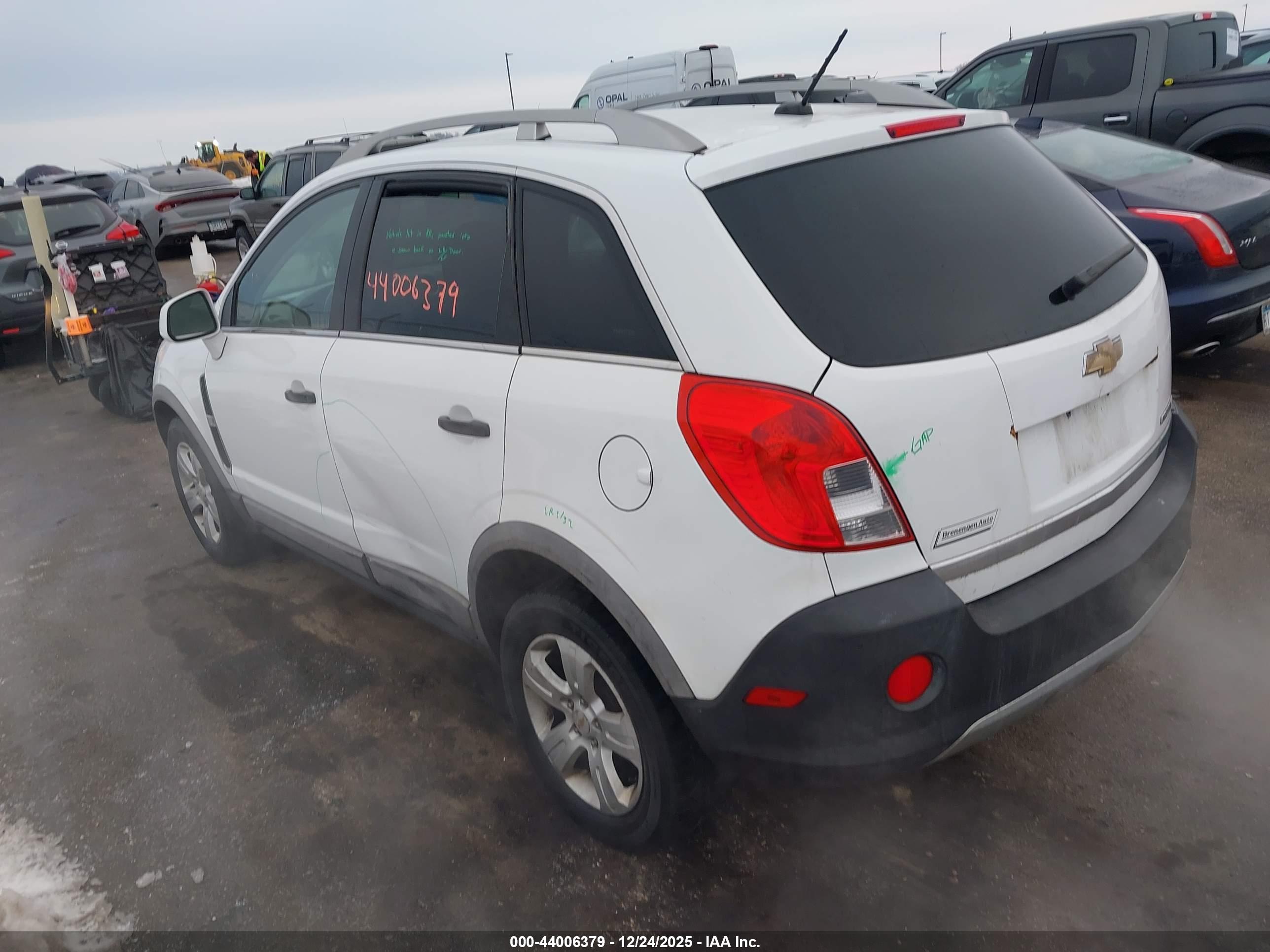 CHEVROLET CAPTIVA image 3