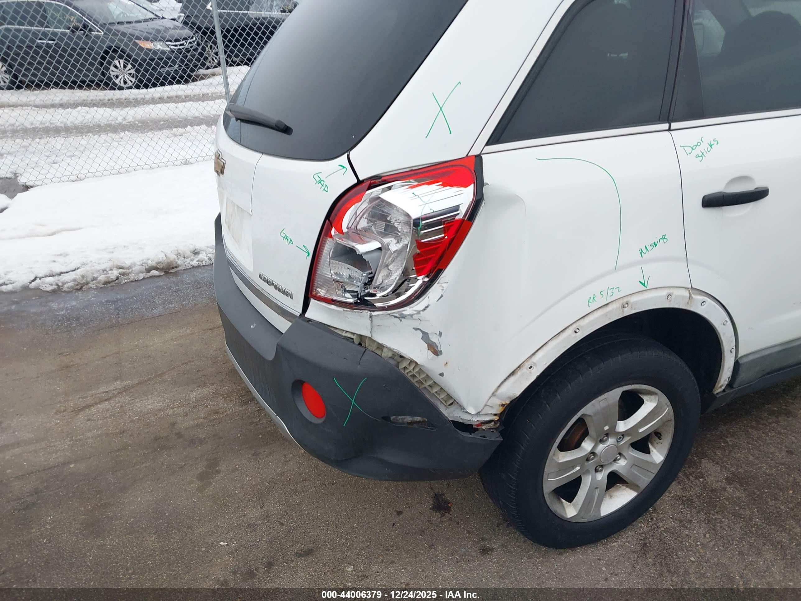 CHEVROLET CAPTIVA image 6