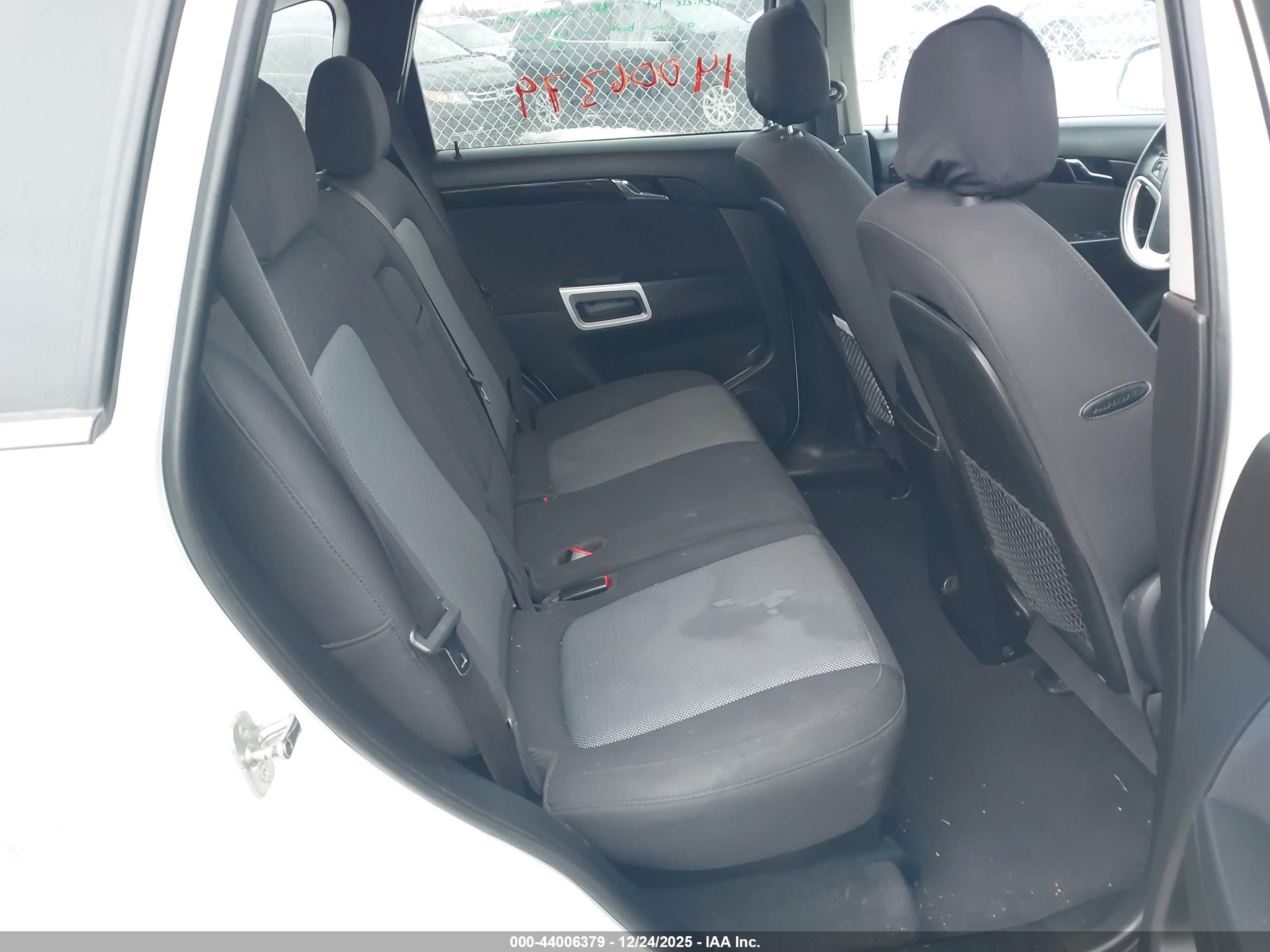CHEVROLET CAPTIVA image 8