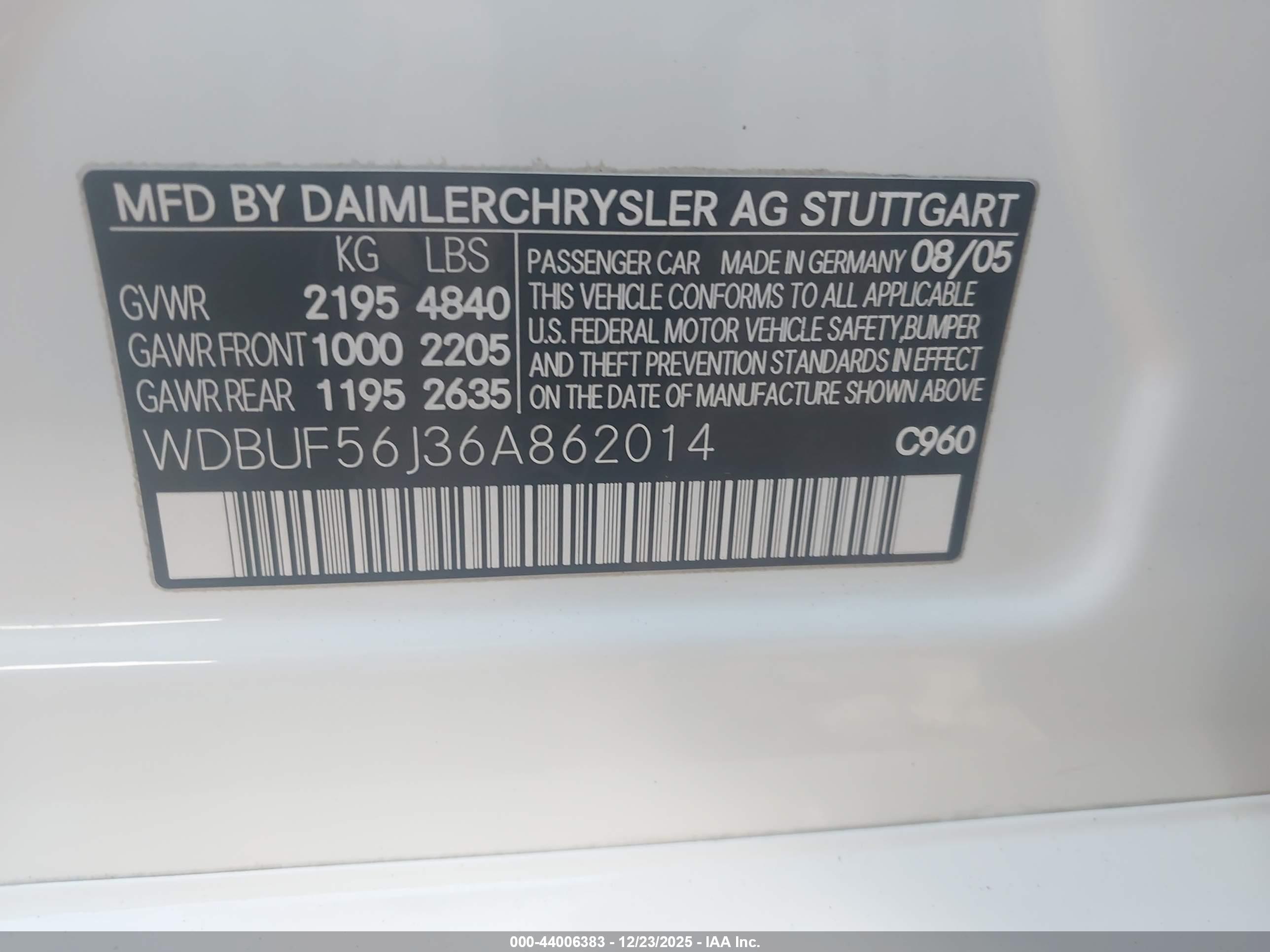 MERCEDES-BENZ E image 9