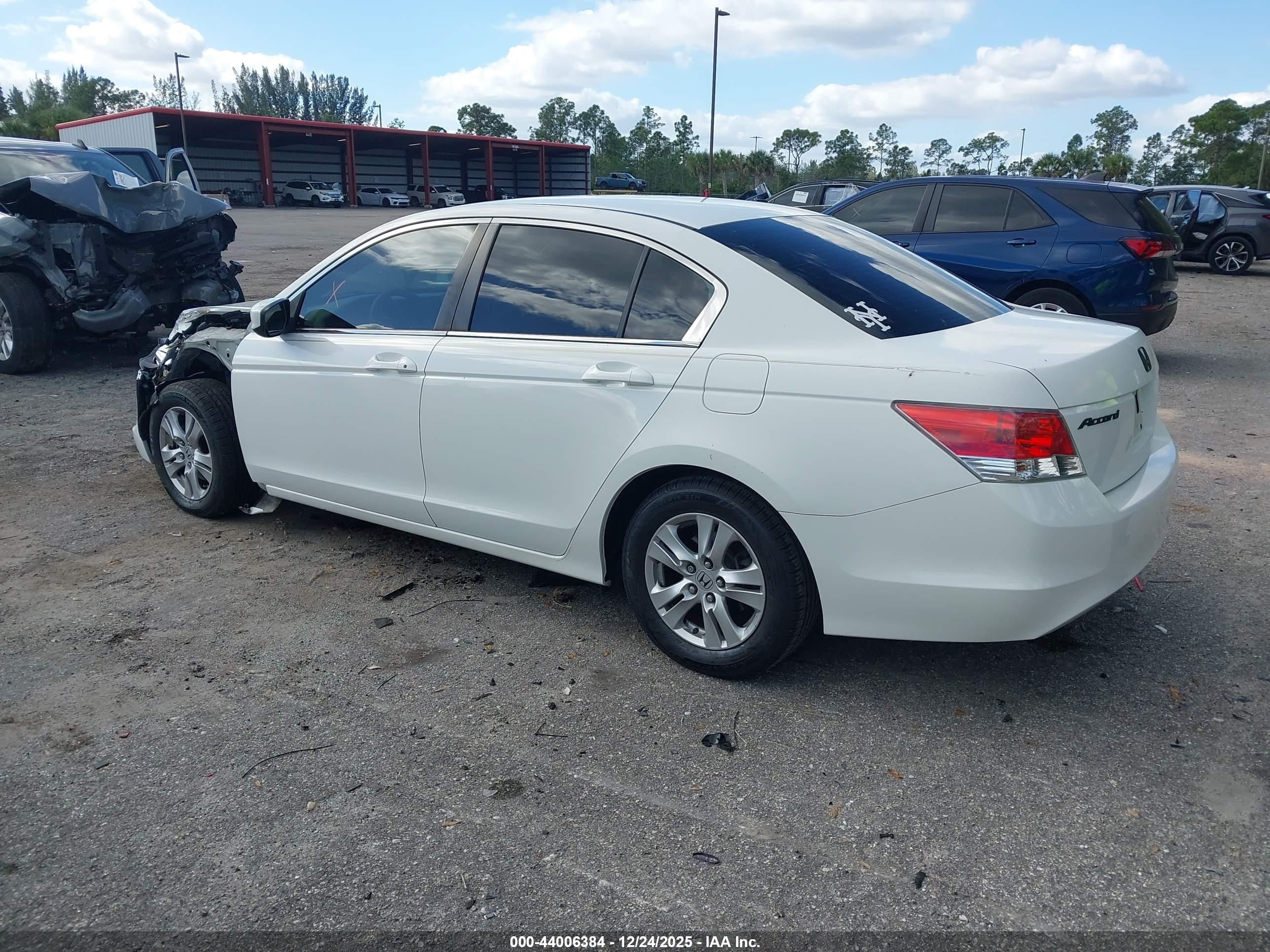 HONDA ACCORD image 3