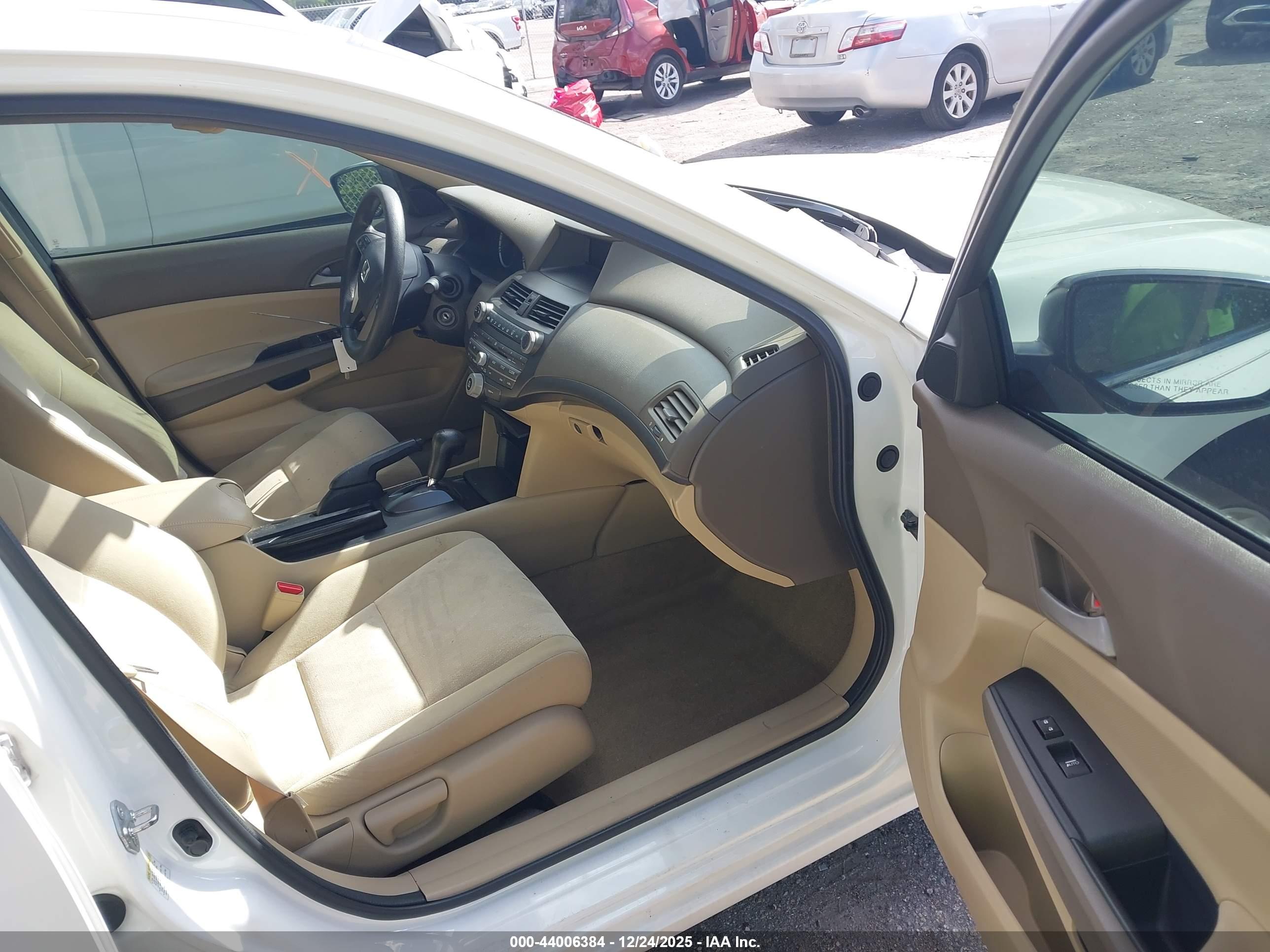 HONDA ACCORD image 5