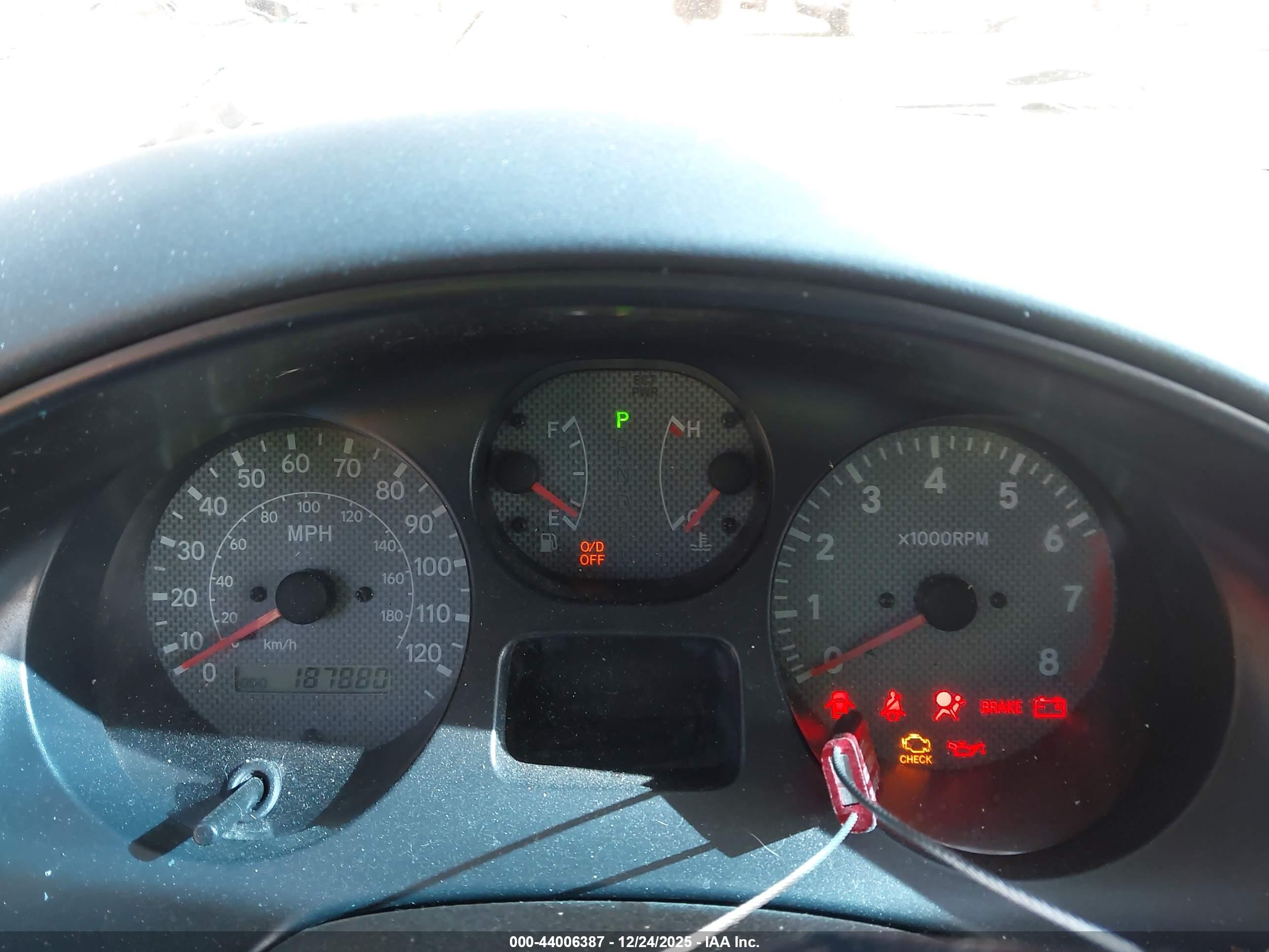 TOYOTA RAV4 image 7