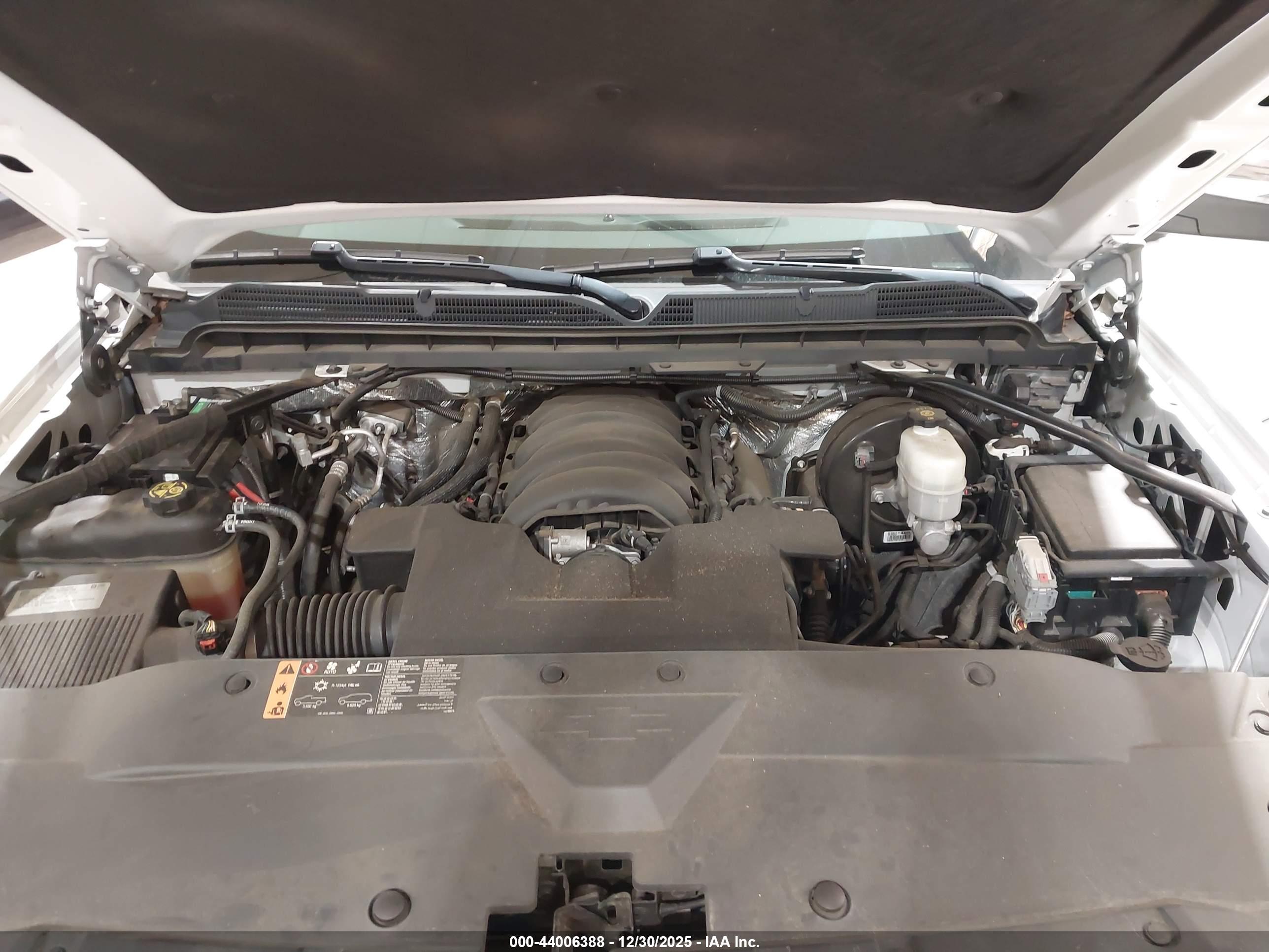 CHEVROLET SILVERADO image 10