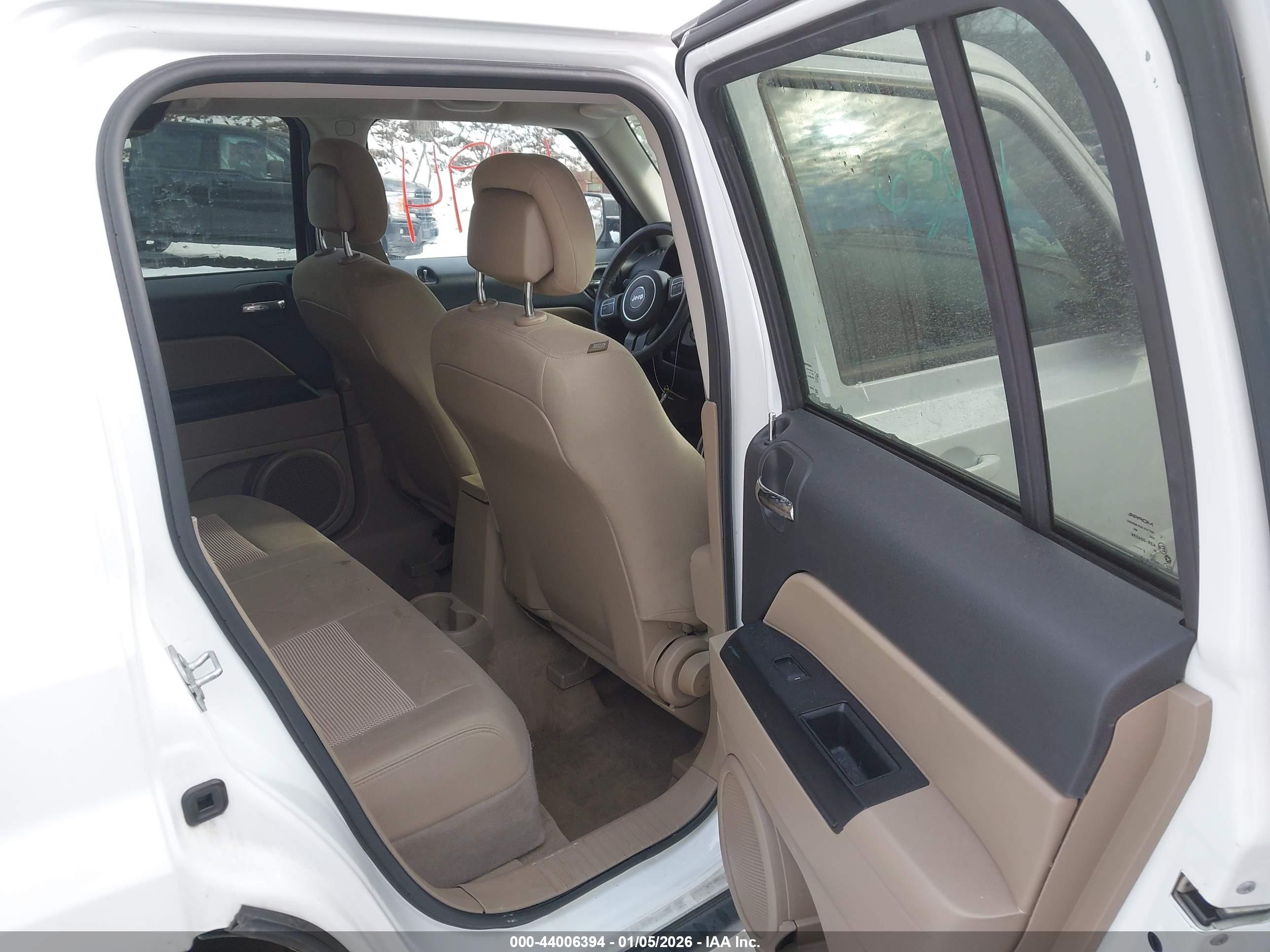 JEEP PATRIOT image 8