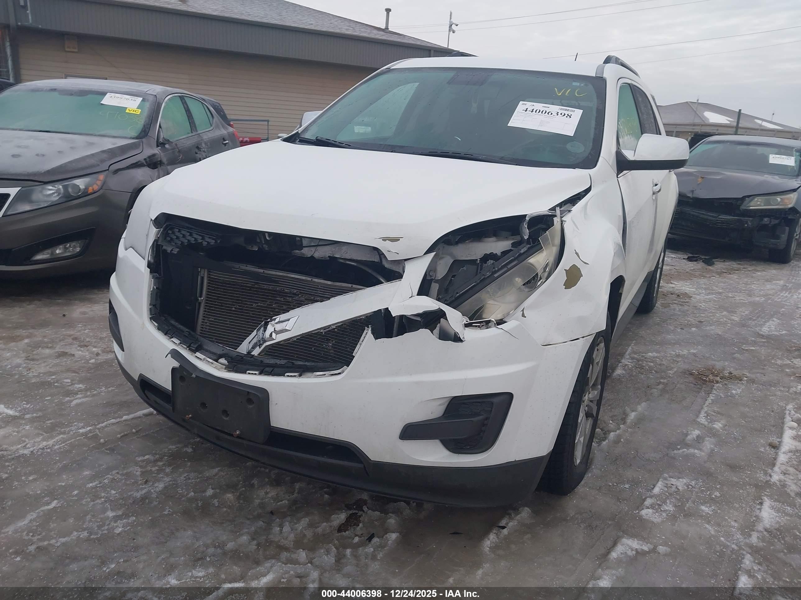CHEVROLET EQUINOX image 6