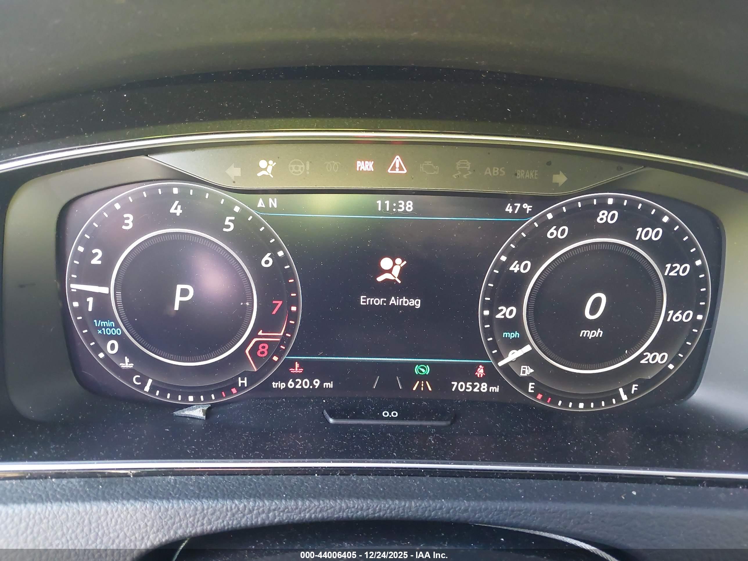 VOLKSWAGEN GOLF image 7