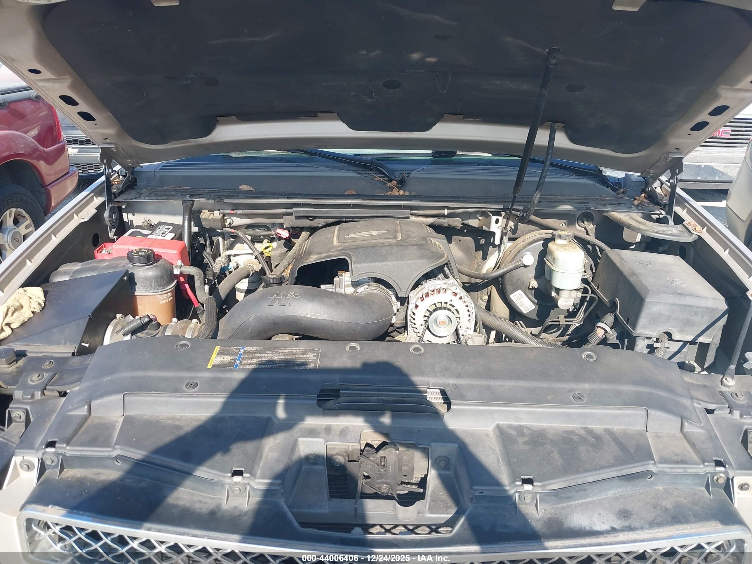 CHEVROLET AVALANCHE image 10