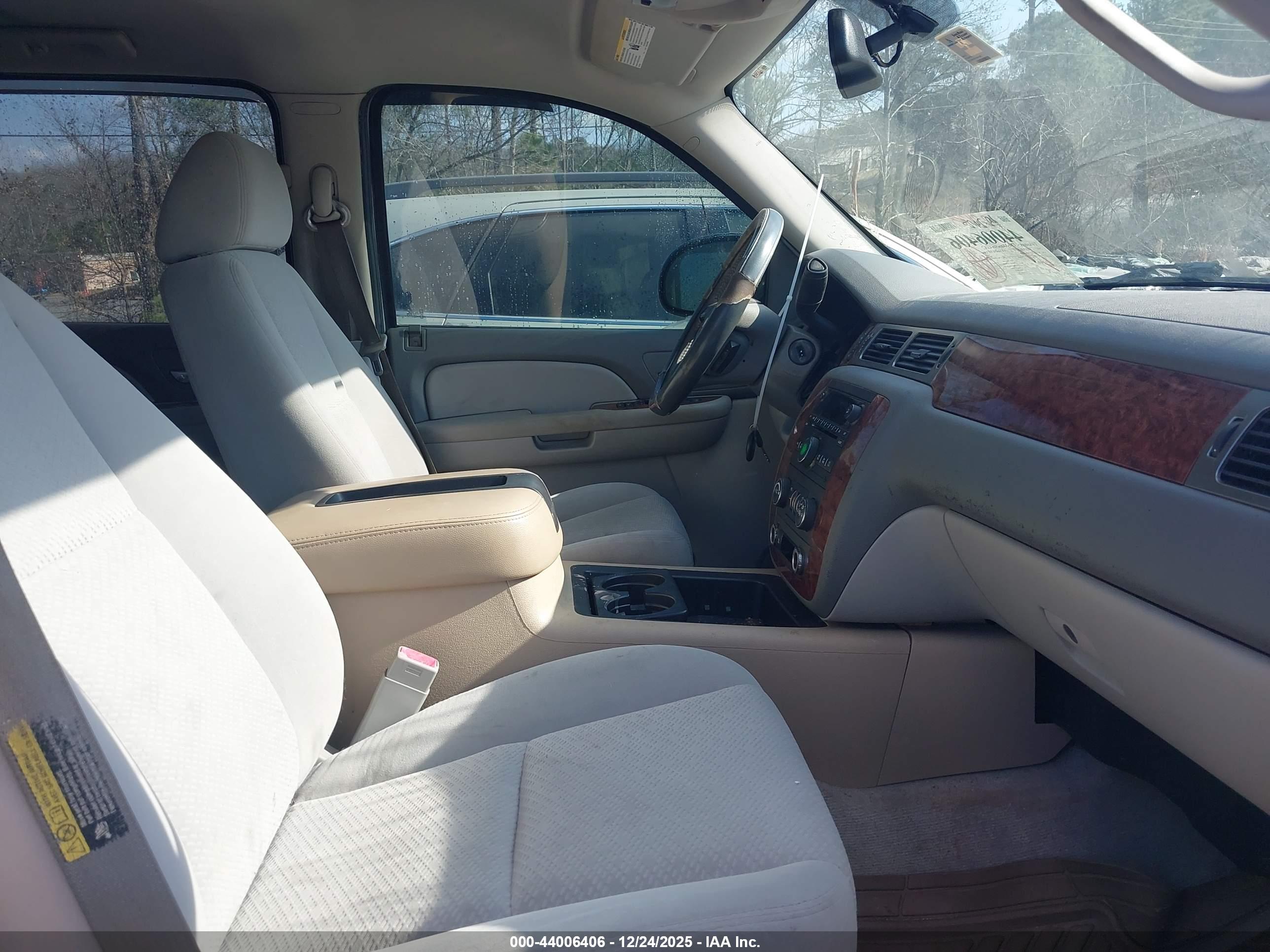 CHEVROLET AVALANCHE image 5